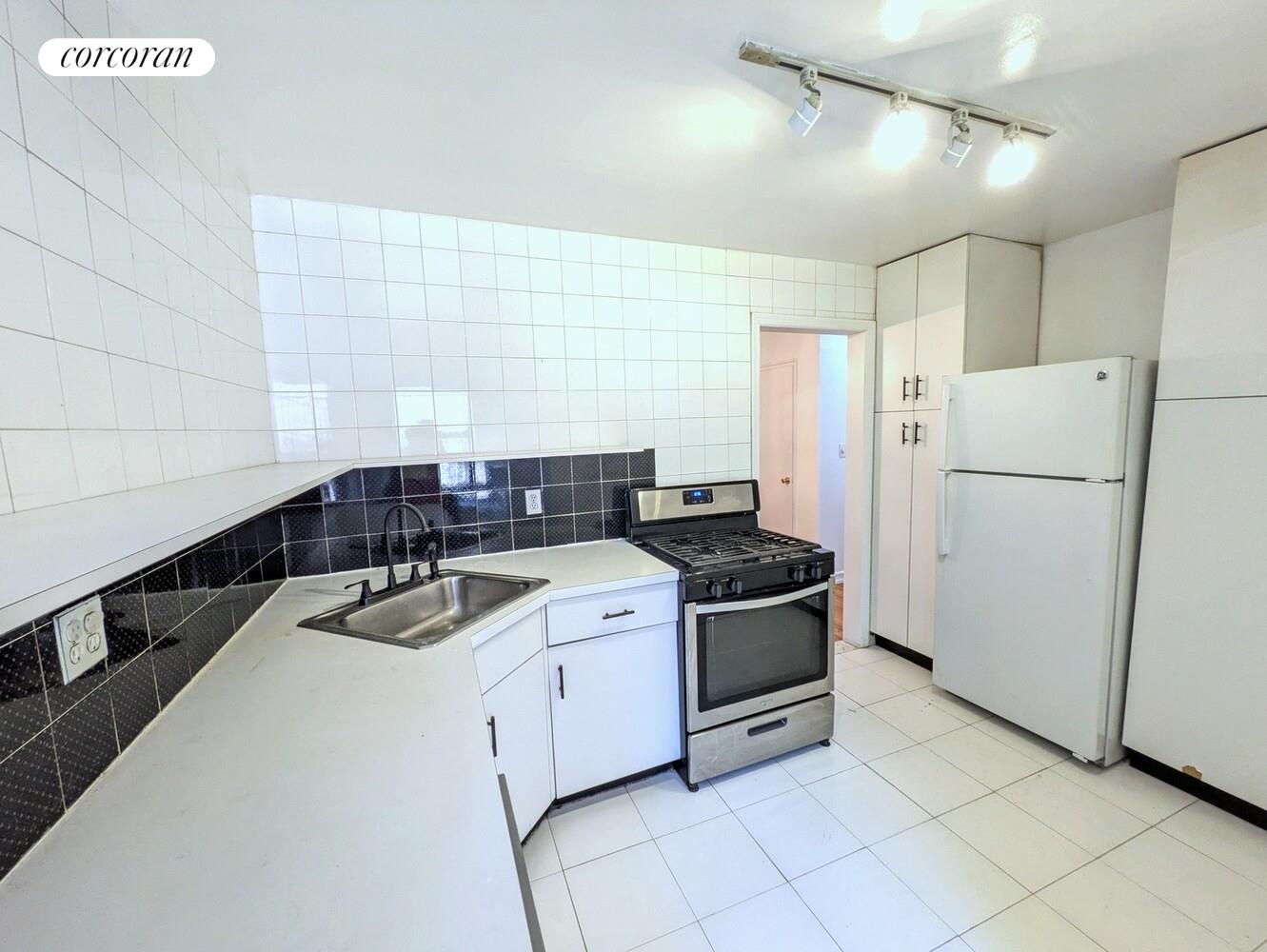 #2 photo, Forest Hills, クイーンズ区 Forest Hills , NY 11375