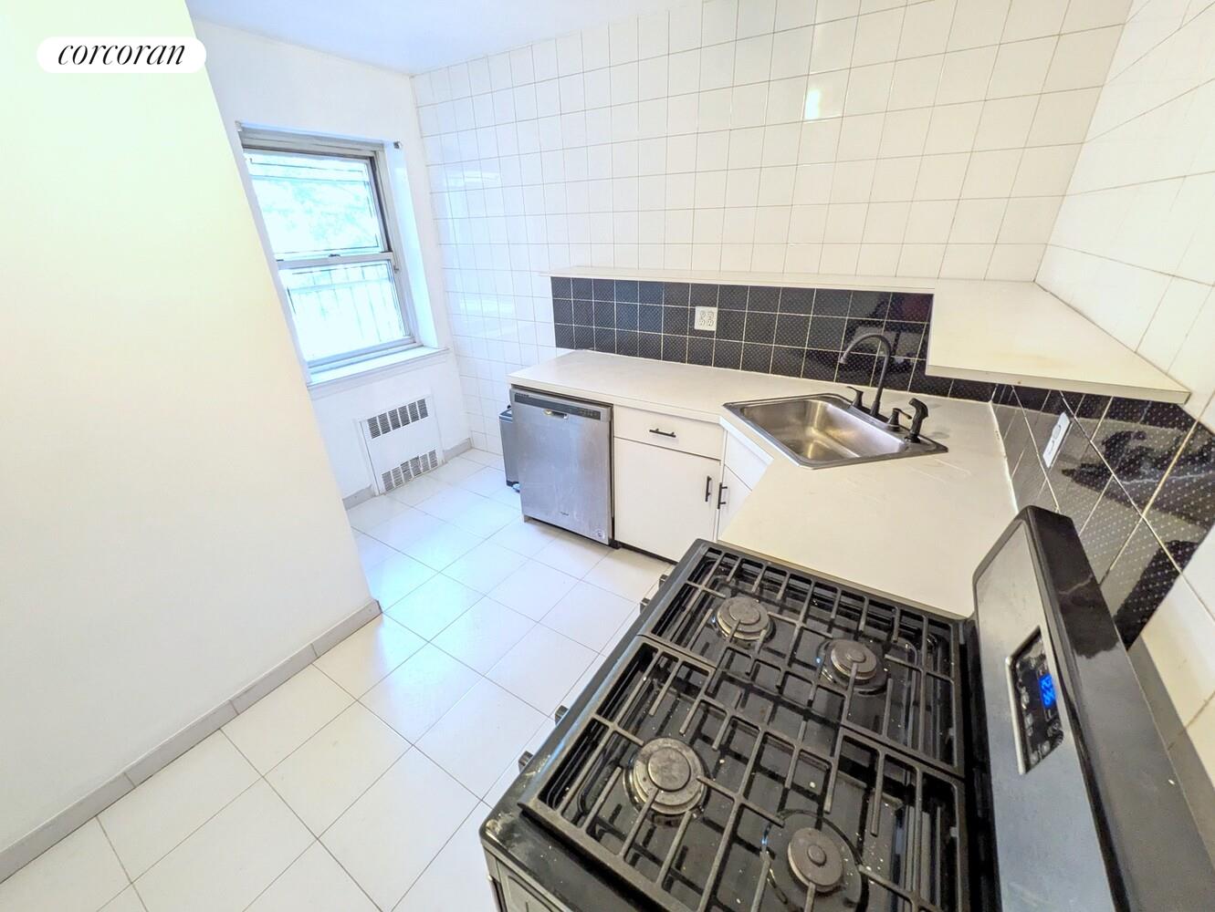 #3 photo, Forest Hills, クイーンズ区 Forest Hills , NY 11375