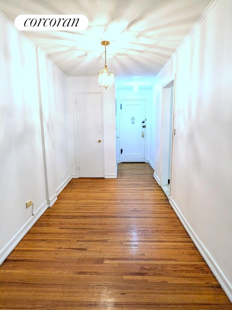 #6 photo, Forest Hills, クイーンズ区 Forest Hills , NY 11375