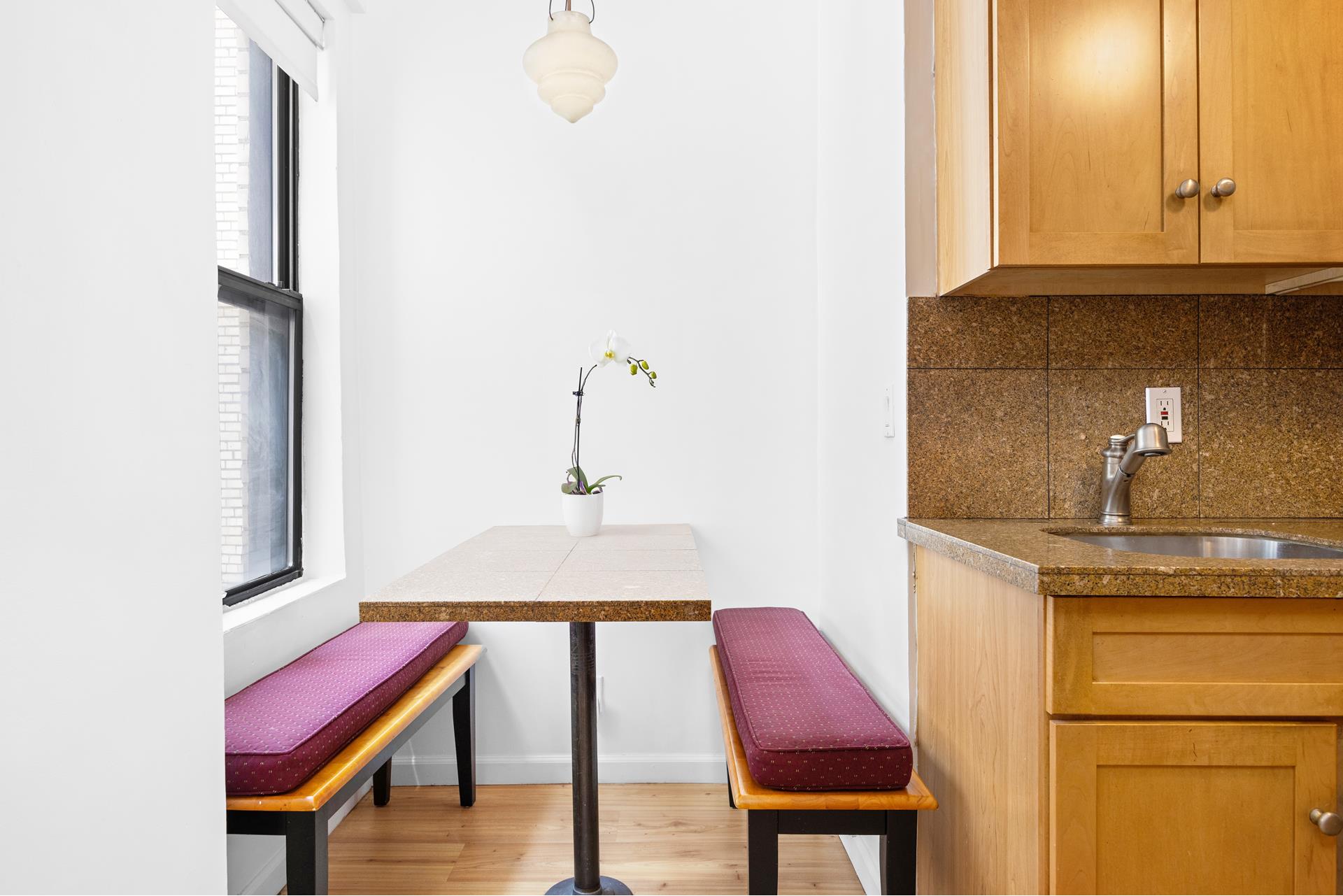 #10 photo, 600 W 111TH Street, マンハッタン Morningside Heights , NY 10025