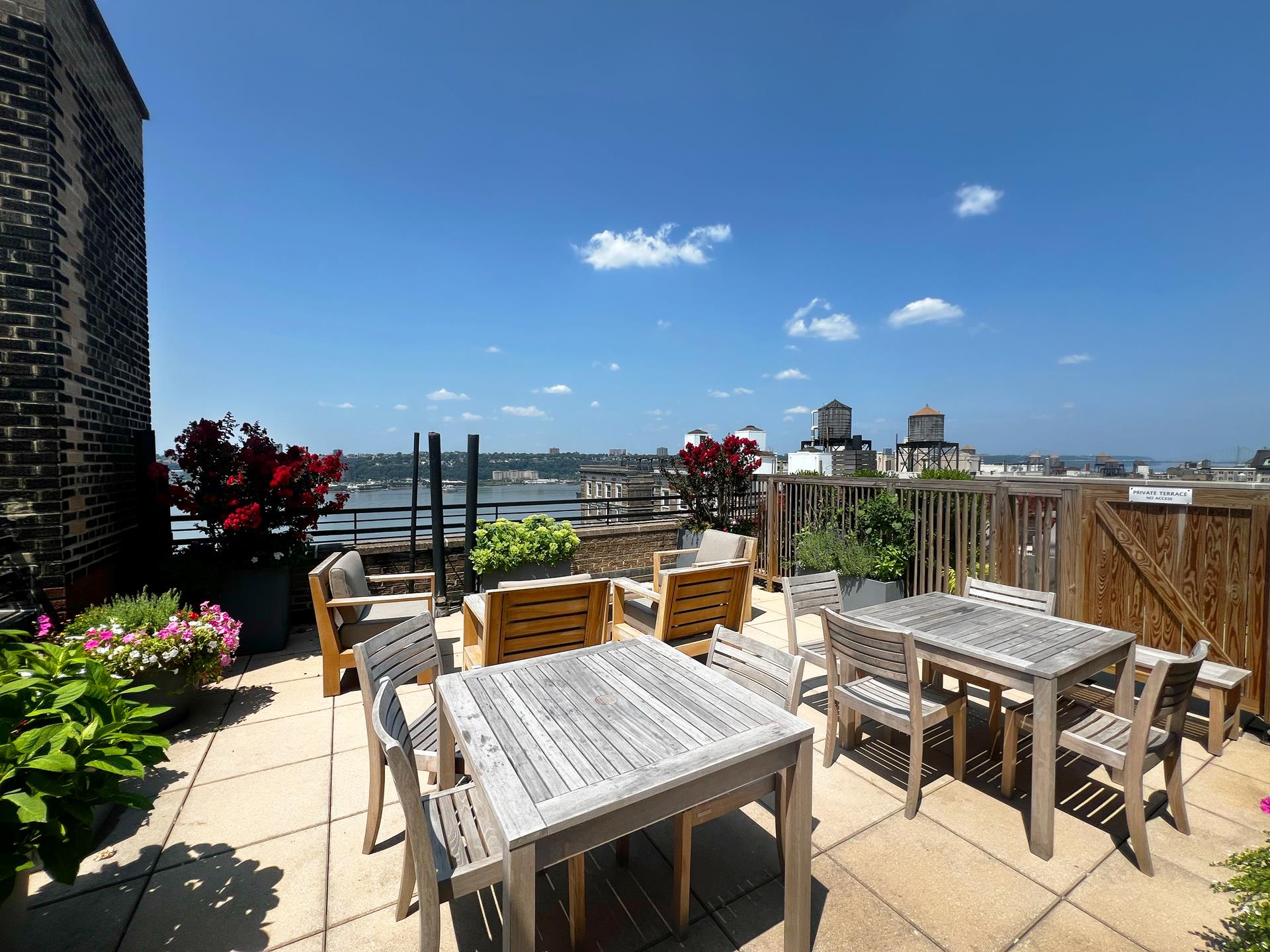 #22 photo, 600 W 111TH Street, マンハッタン Morningside Heights , NY 10025