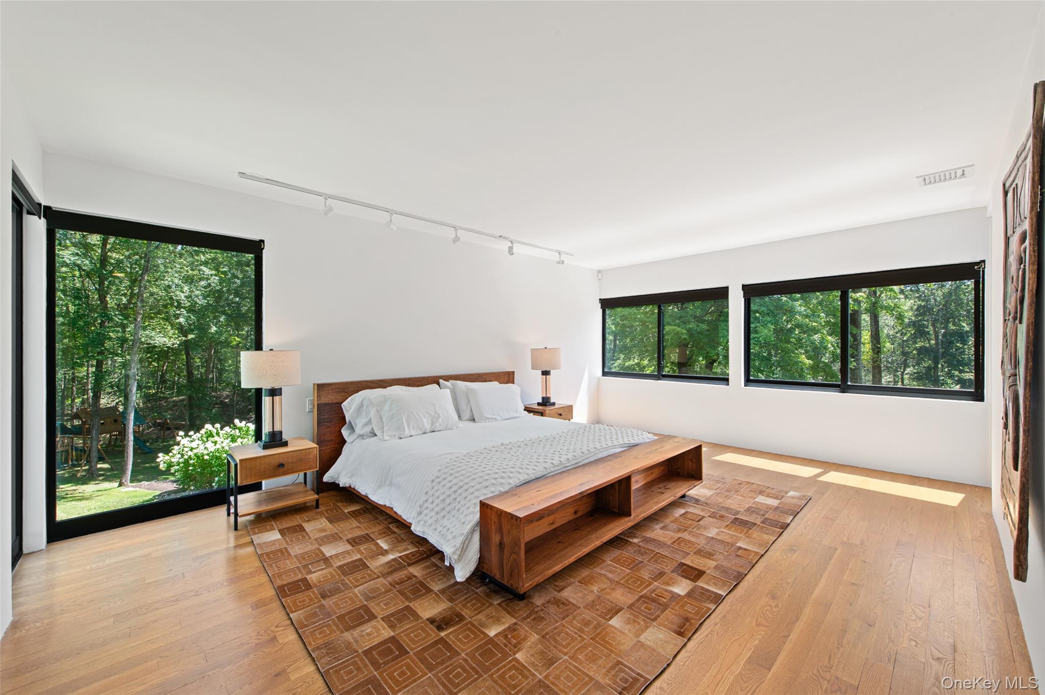 #18 photo, 147 Mianus River Road, Bedford , NY 10506