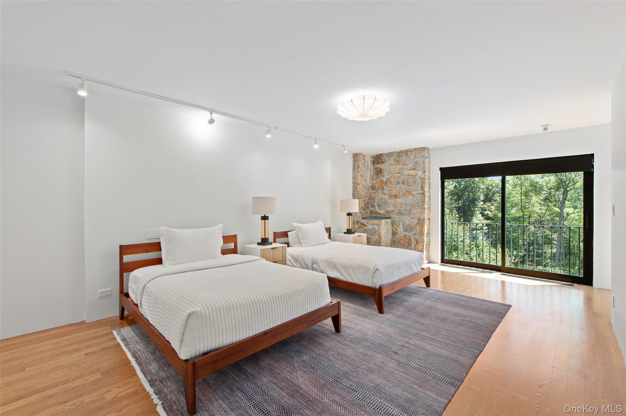 #19 photo, 147 Mianus River Road, Bedford , NY 10506