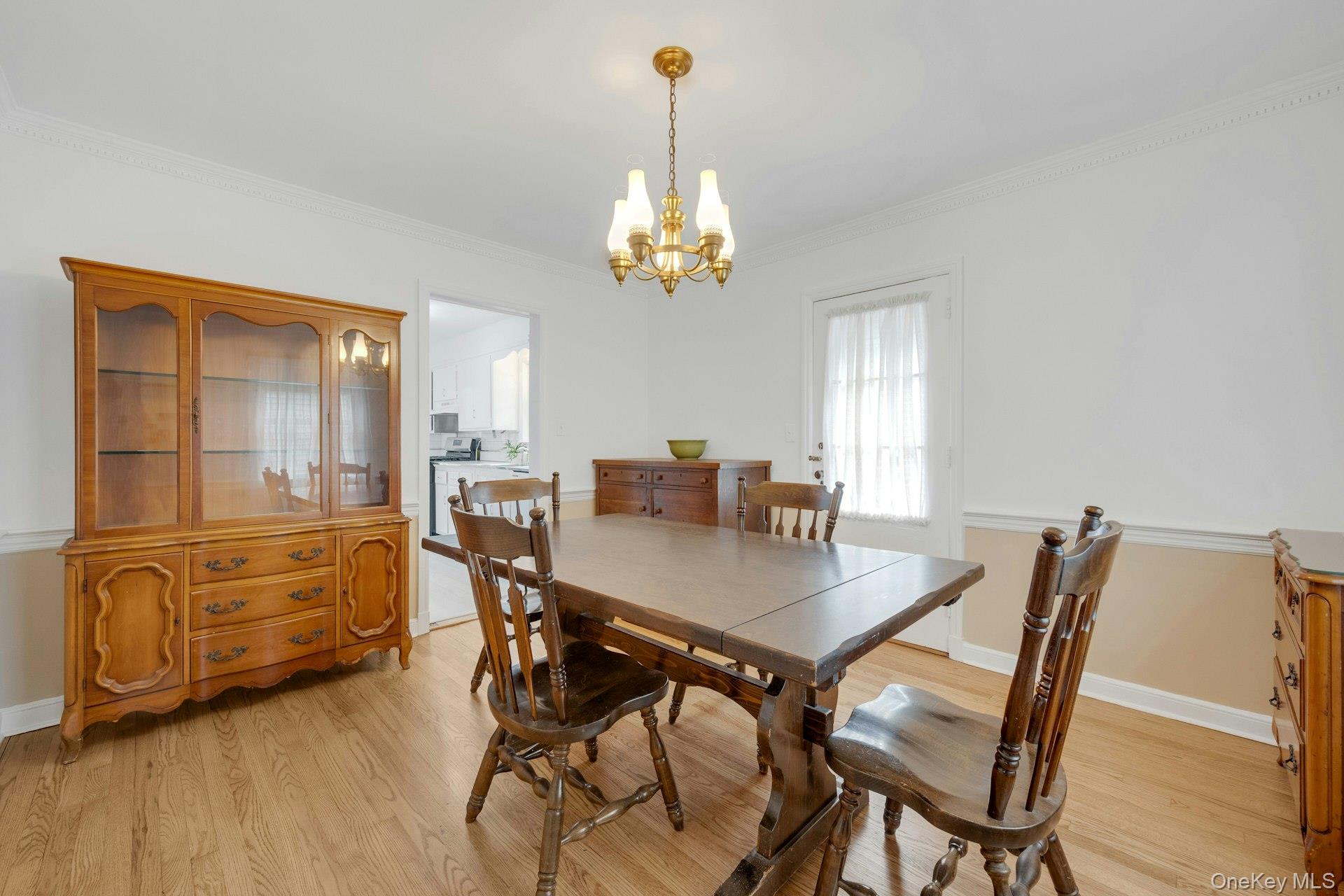 #10 photo, 136 White Road, Scarsdale , NY 10583