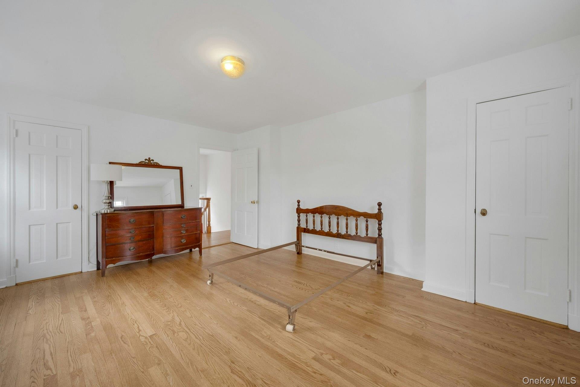 #14 photo, 136 White Road, Scarsdale , NY 10583