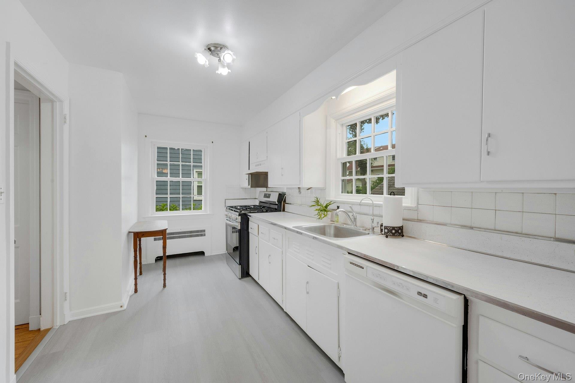 #8 photo, 136 White Road, Scarsdale , NY 10583