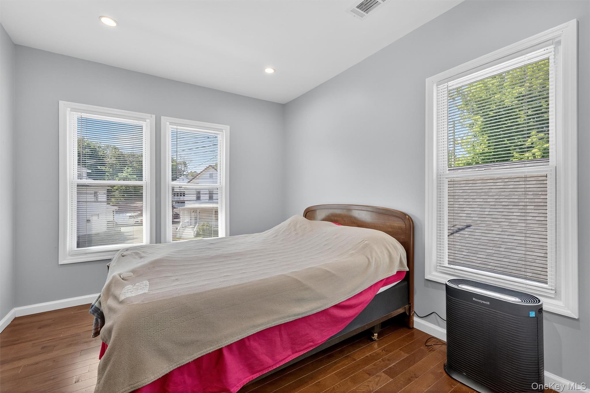 #18 photo, 11 Dolson, Middletown , NY 10940