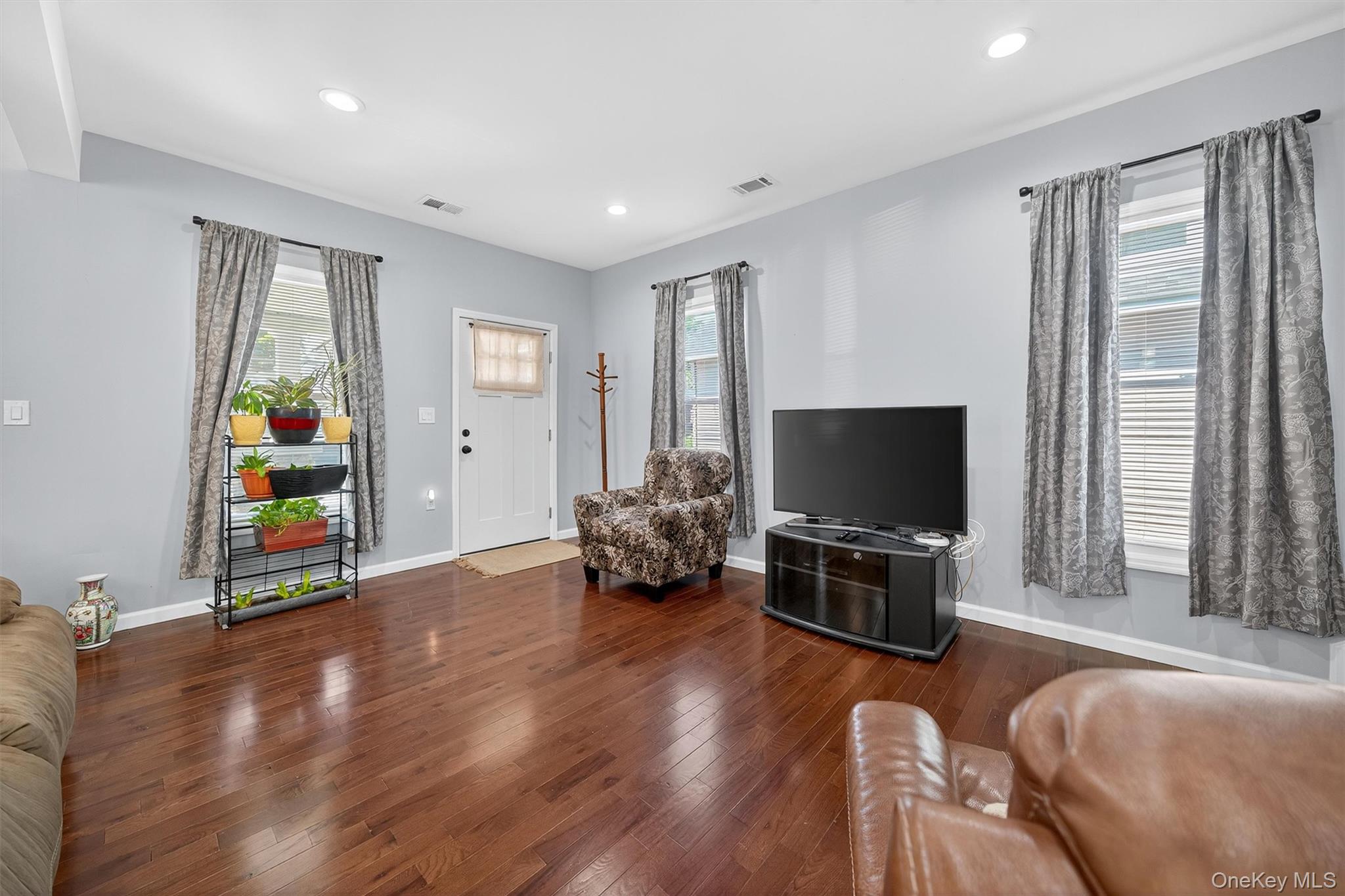 #7 photo, 11 Dolson, Middletown , NY 10940