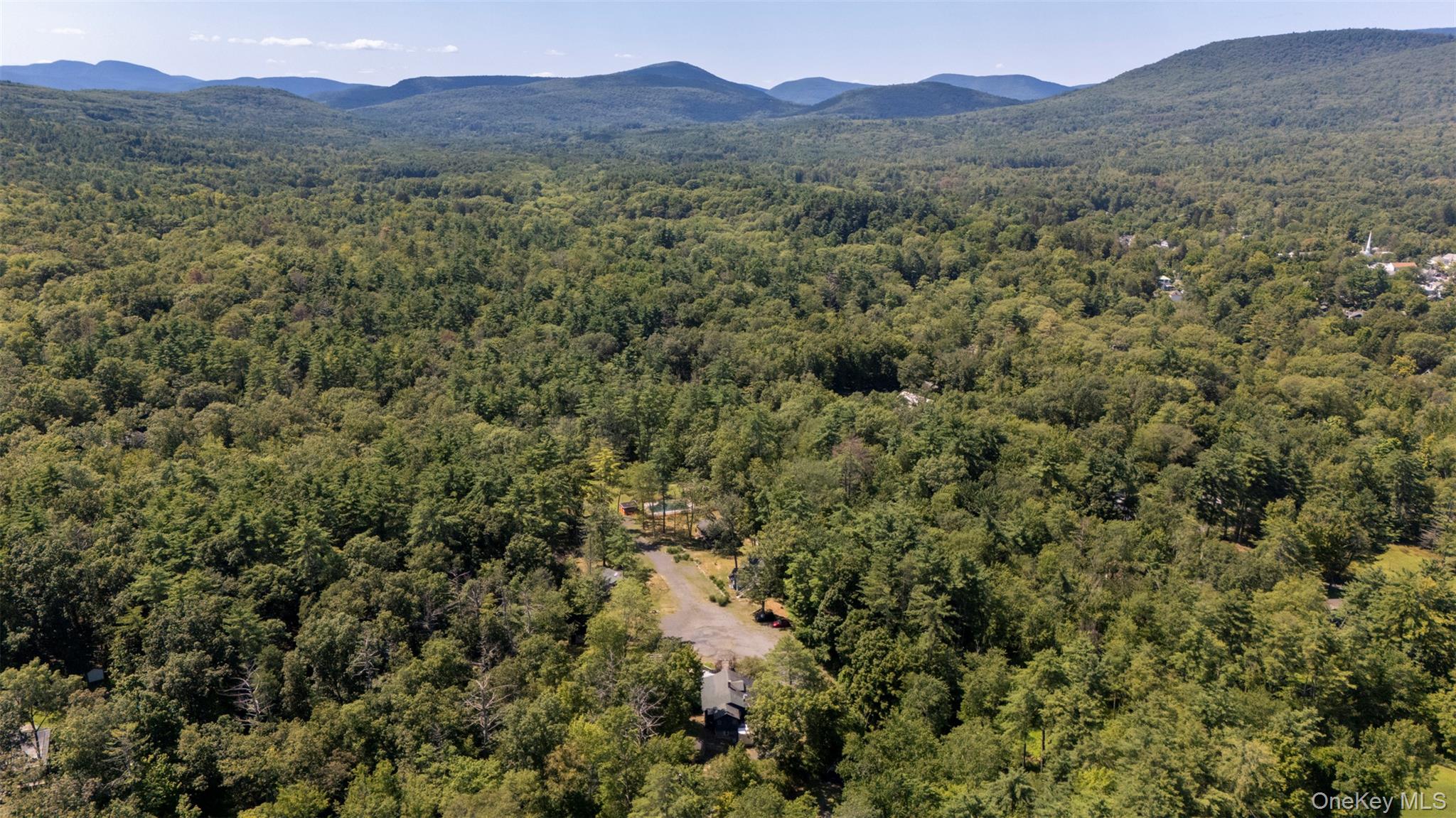 #4 photo, 20 Country Club Lane, Woodstock , NY 12498