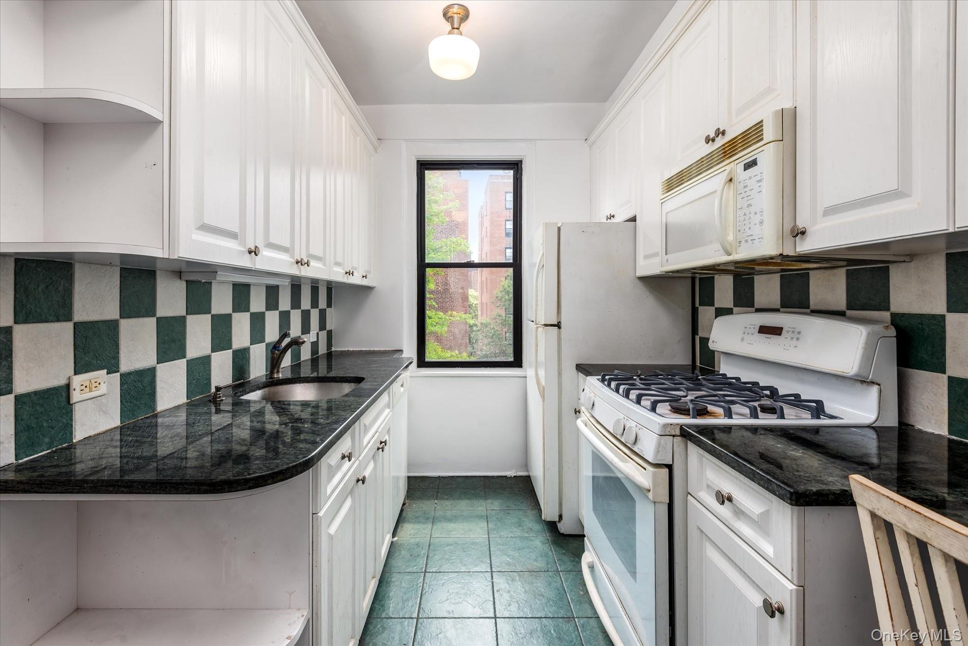 #13 photo, 72 Park Terrace West, マンハッタン New York (Manhattan) , NY 10034