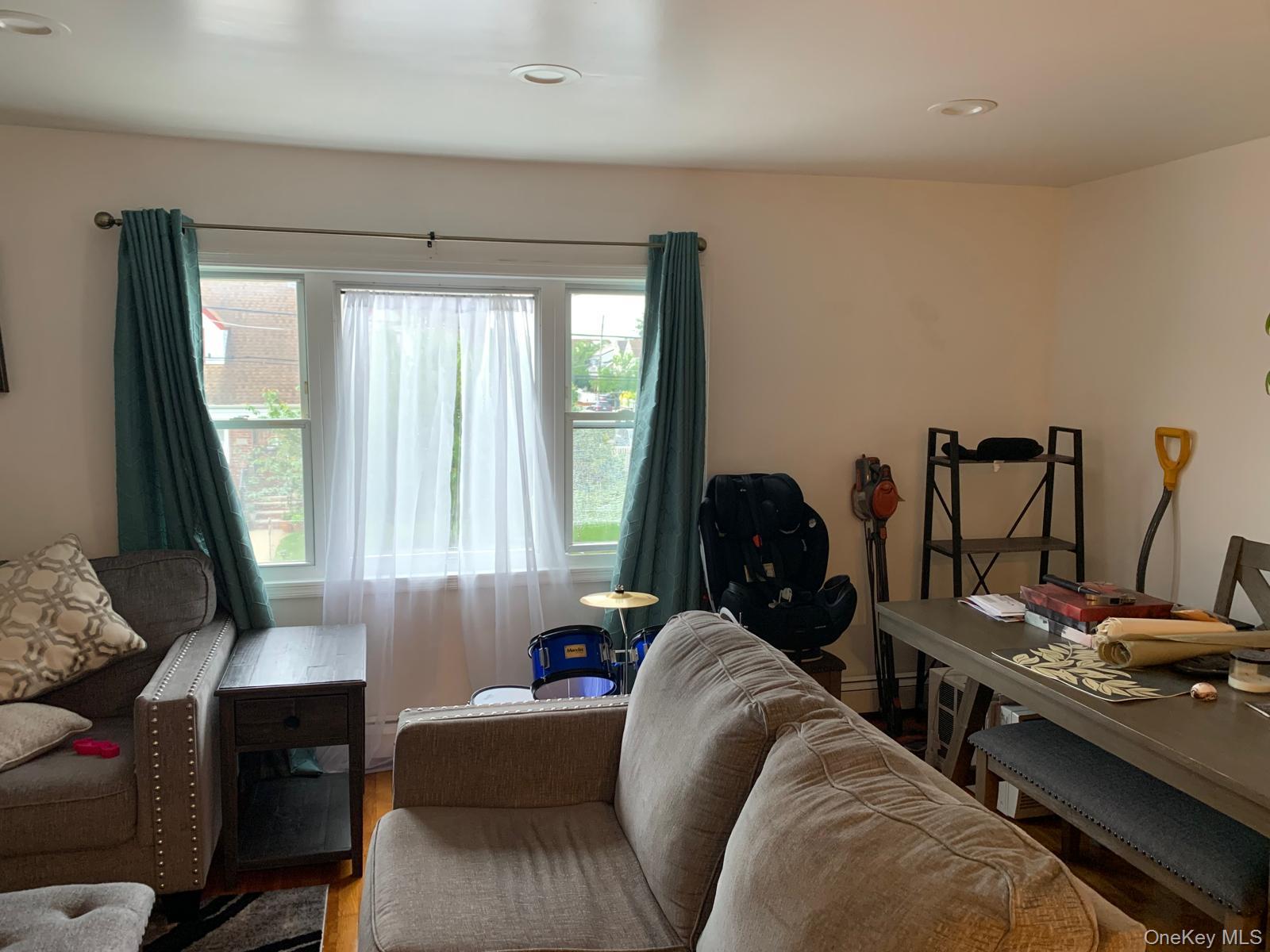 #13 photo, 217-05 104th Avenue, クイーンズ区 Queens Village , NY 11429