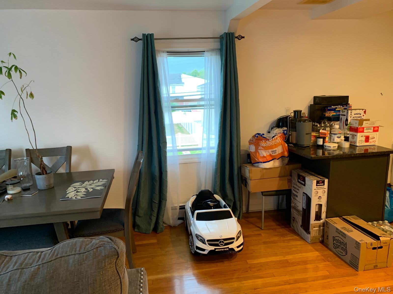 #9 photo, 217-05 104th Avenue, クイーンズ区 Queens Village , NY 11429