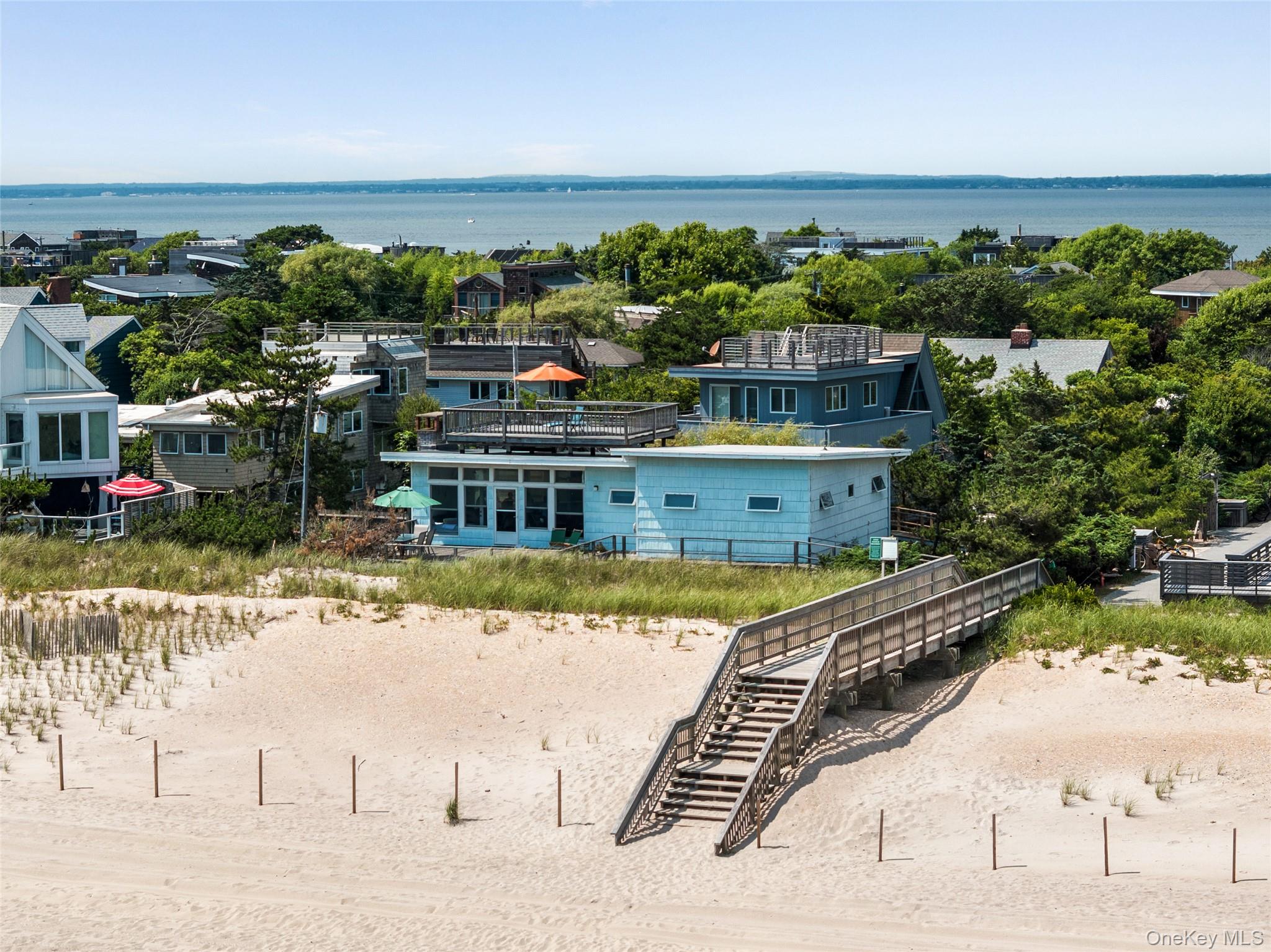 #1 photo, 59 Laurel Avenue, サフォーク郡 Seaview , NY 11770