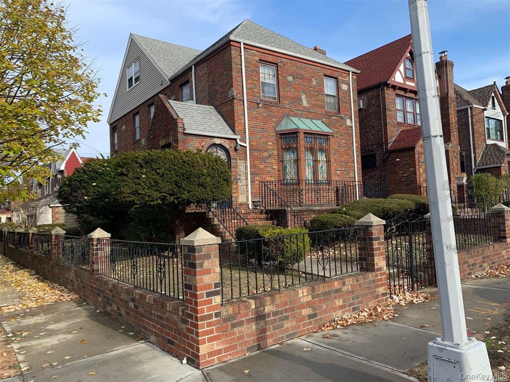 #1 photo, 205-01 Murdock Avenue, Saint Albans , NY 11412