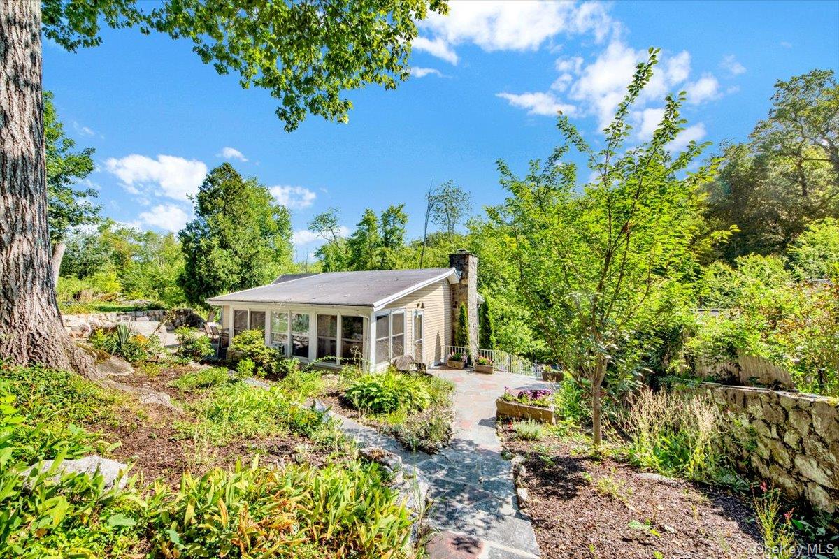 #1 photo, 25 Evergreen Road, Putnam Valley , NY 10579