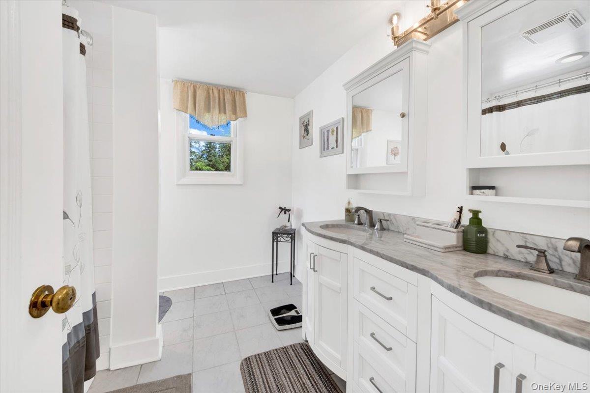 #13 photo, 25 Evergreen Road, Putnam Valley , NY 10579