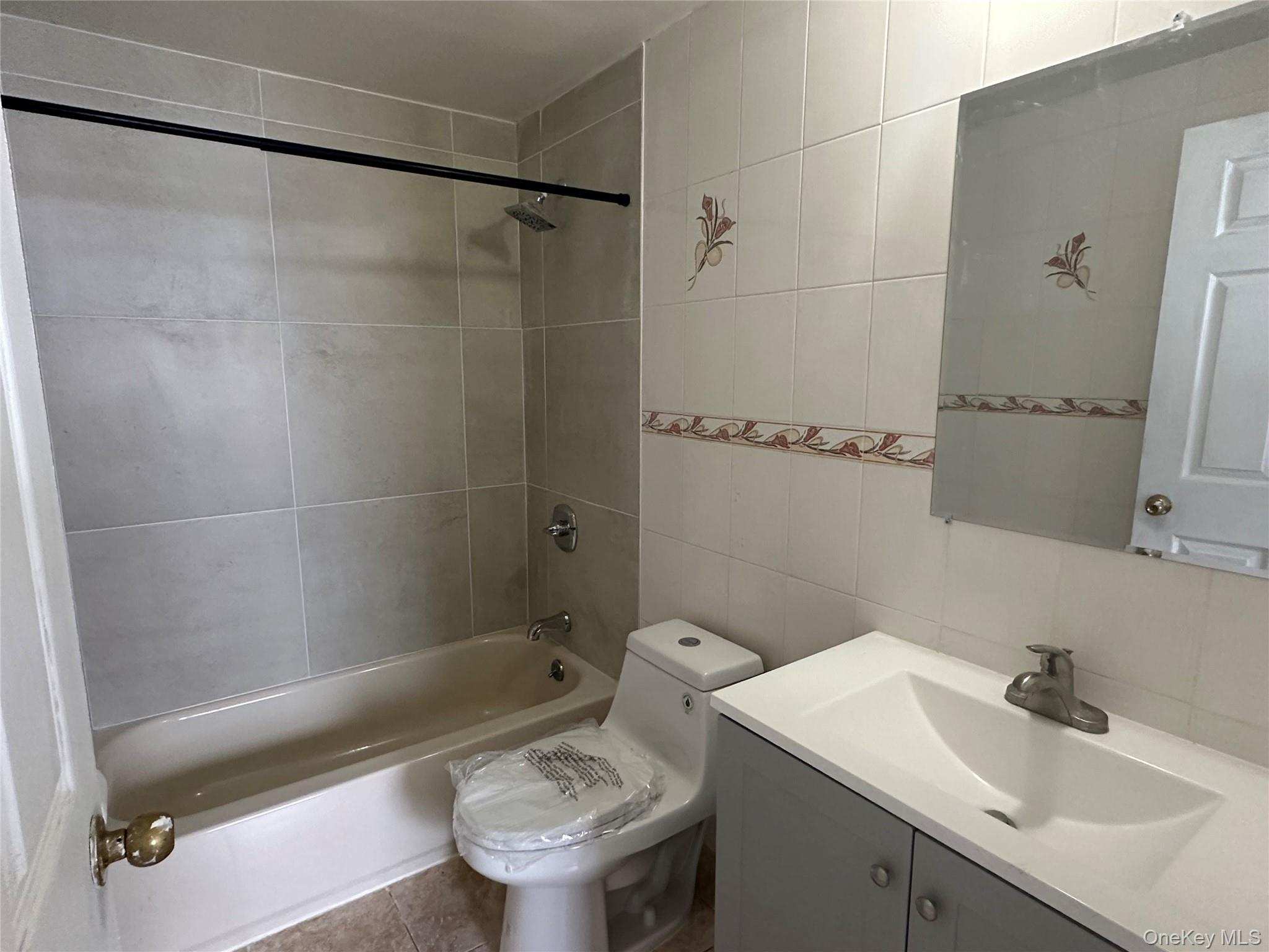 #13 photo, 85-45 Britton Avenue, クイーンズ区 Elmhurst , NY 11373