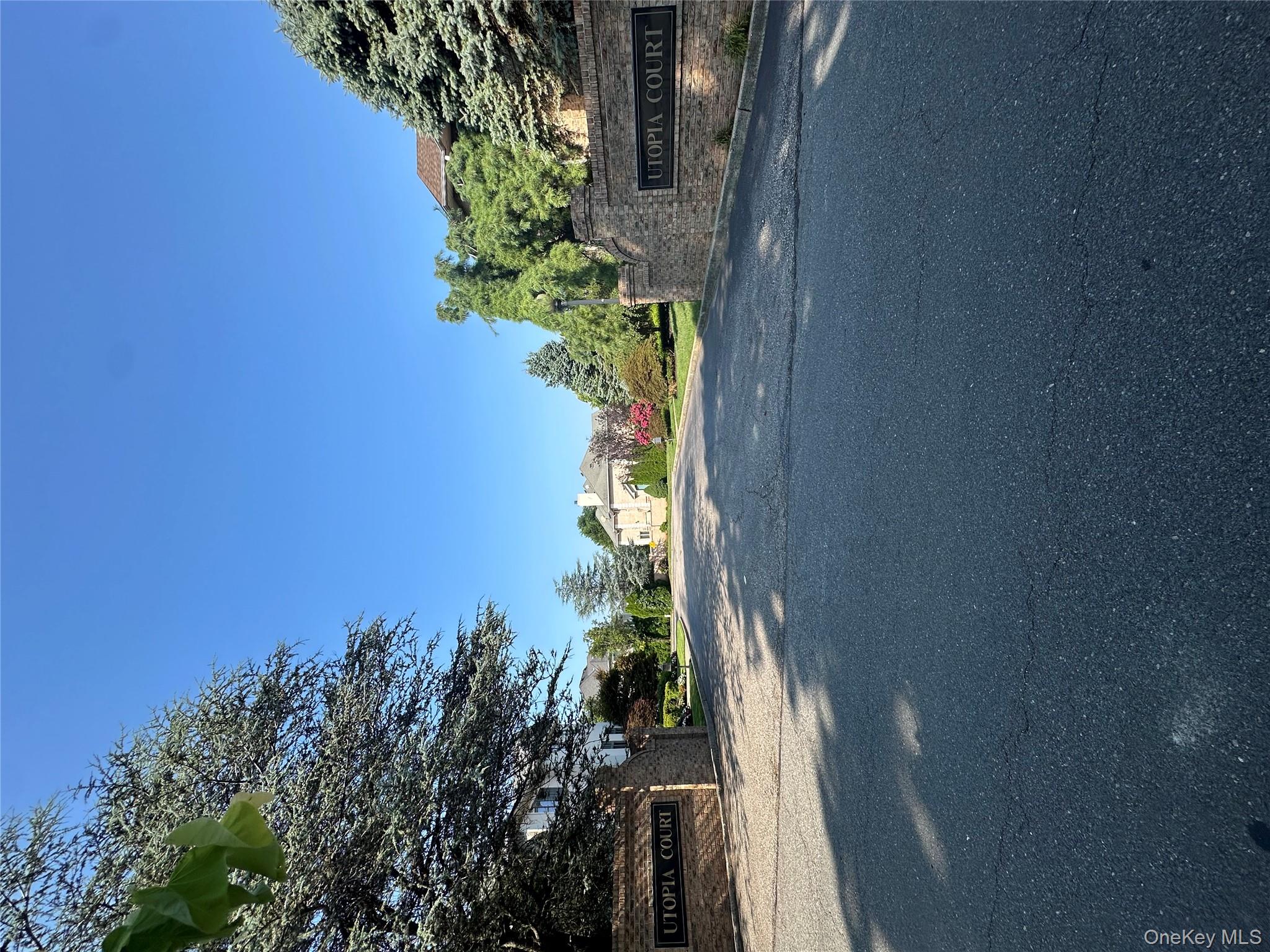 #1 photo, 1 Utopia Court, スタテンアイランド Staten Island , NY 10304