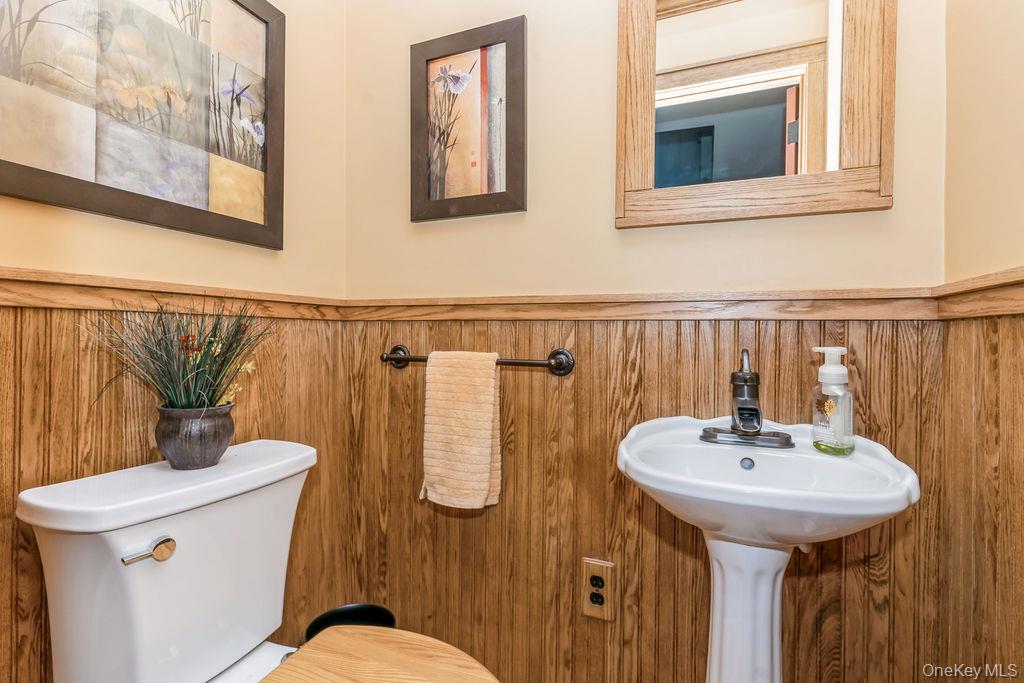 #10 photo, 105 Howell Street, ナッソー郡 Bellmore , NY 11710