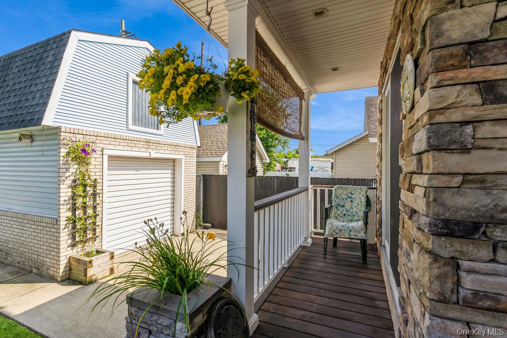 #5 photo, 105 Howell Street, ナッソー郡 Bellmore , NY 11710