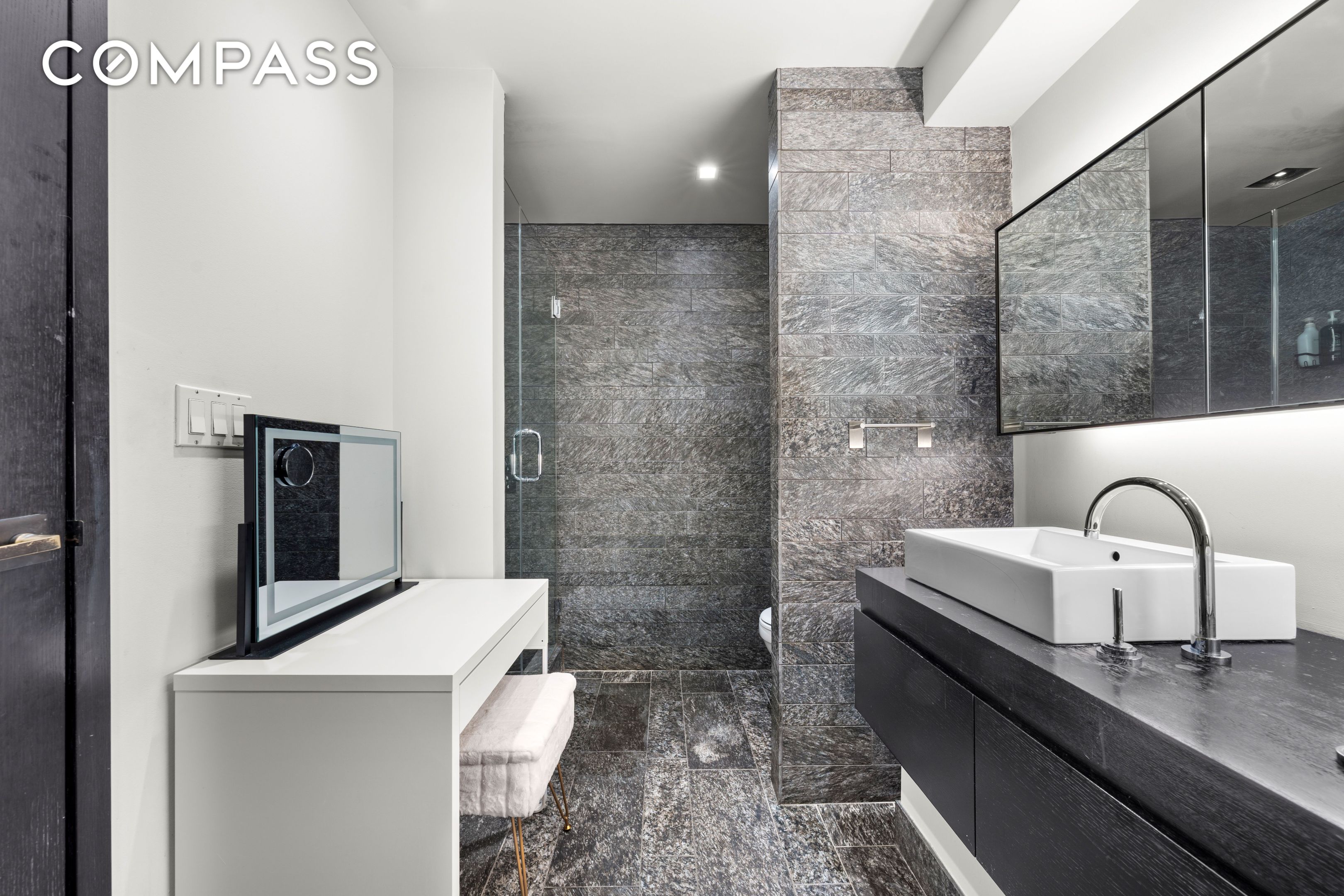 #8 photo, 20 Pine Street, マンハッタン Financial District , NY 10005