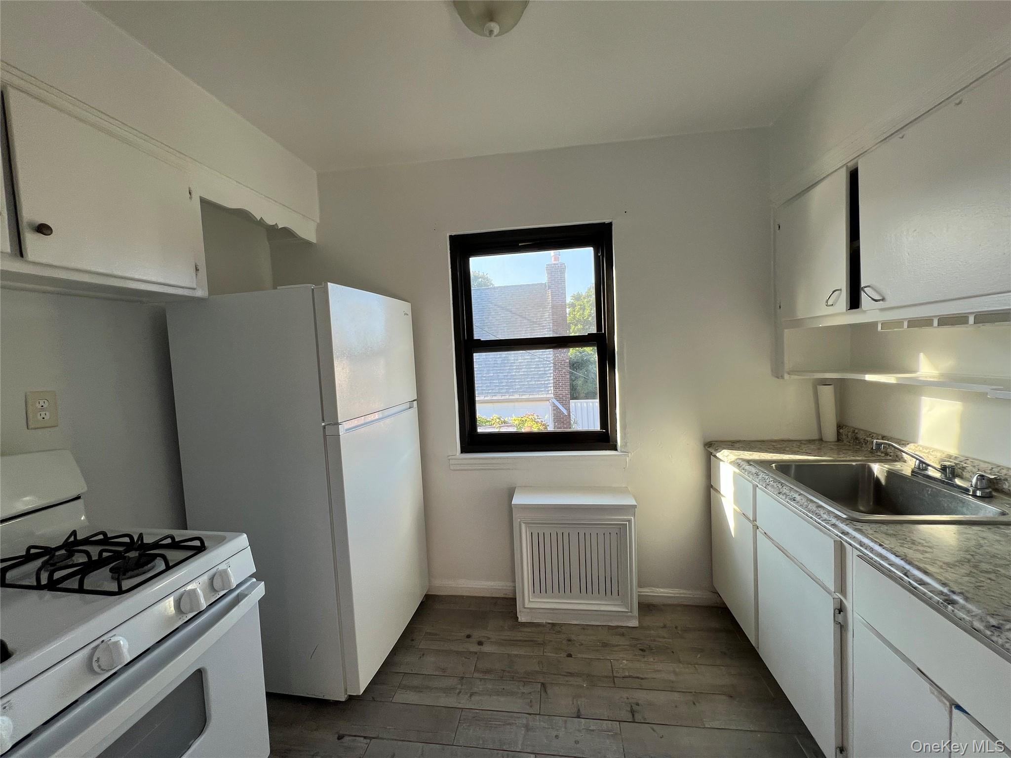 #11 photo, 203-07 35th Avenue, クイーンズ区 Bayside , NY 11361