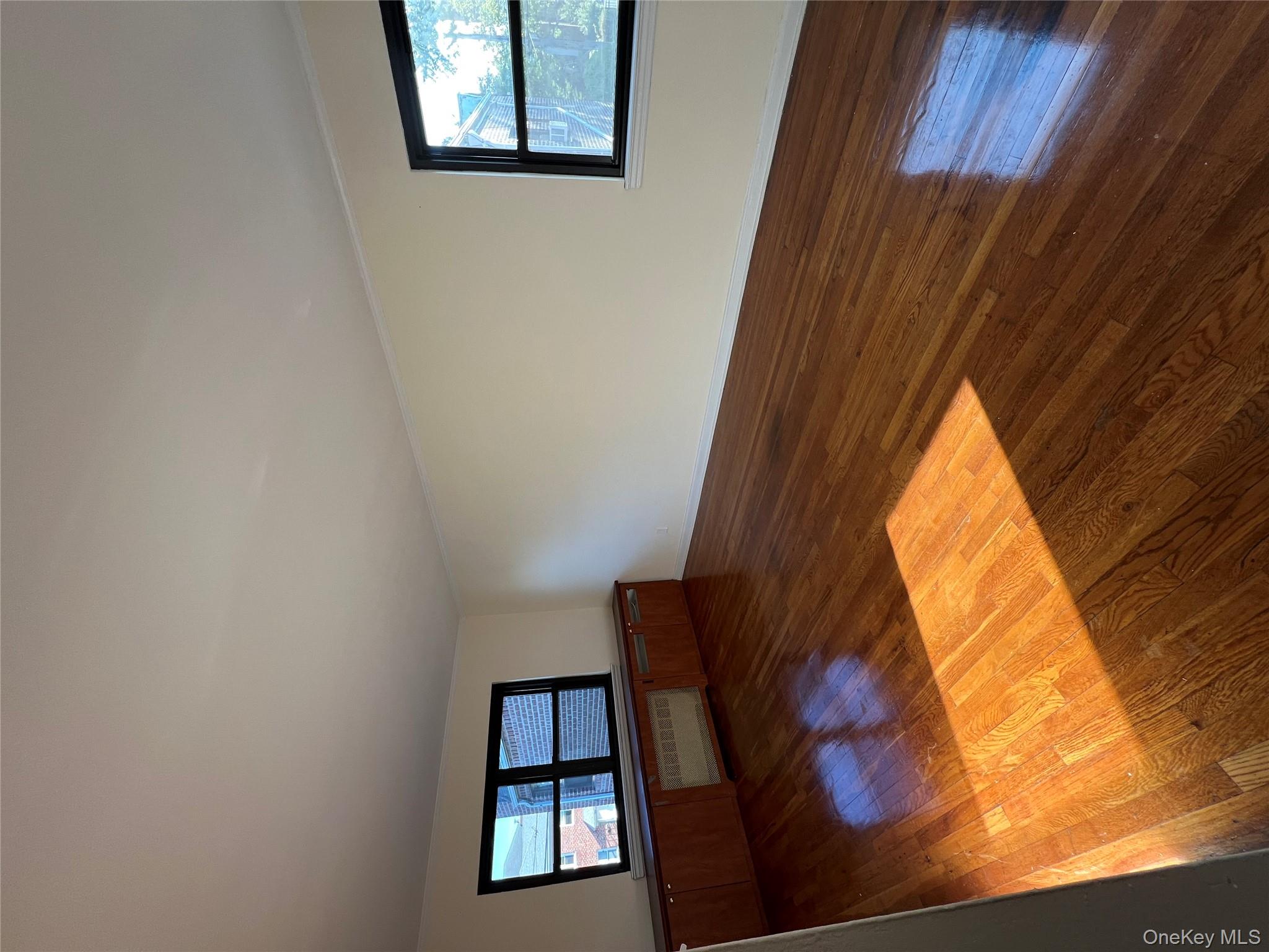 #3 photo, 203-07 35th Avenue, クイーンズ区 Bayside , NY 11361