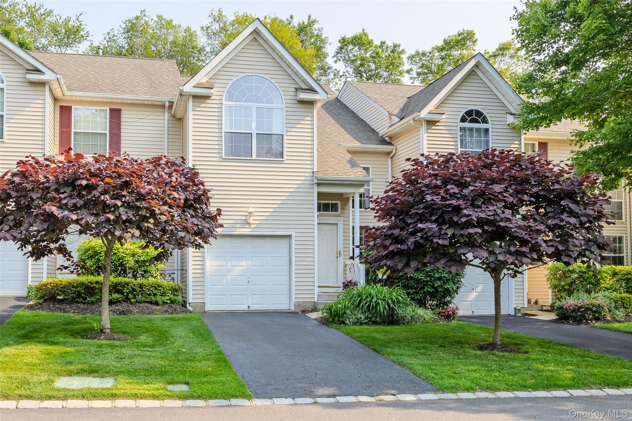 #1 photo, 10 Cranberry Circle, Medford , NY 11763