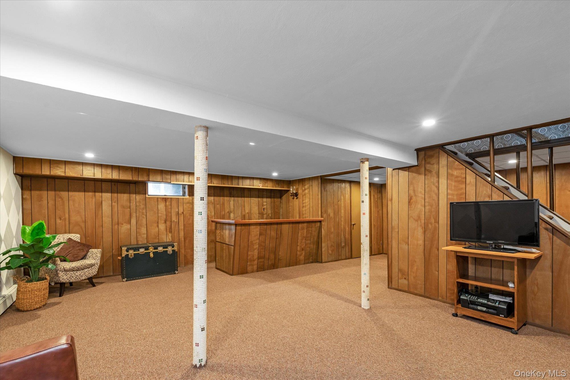 #16 photo, 1628 Oswego Street, 长岛 East Meadow , NY 11554