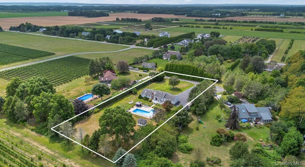 #1 photo, 7 Windy Acres, सफ़ोक काउंटी Jamesport , NY 11947