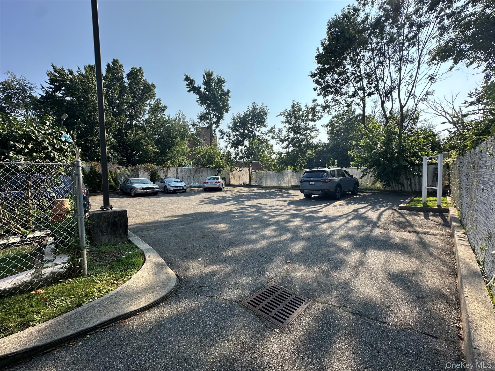 #3 photo, 342 Union Avenue, #P7, スタテンアイランド Staten Island , NY 10303