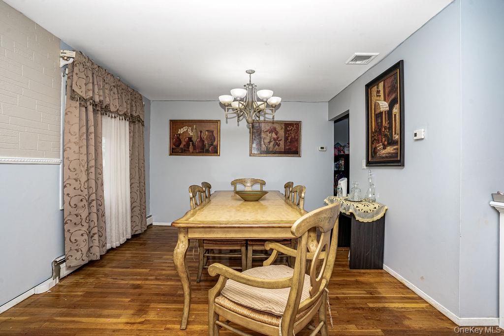 #4 photo, 42 Hendrickson Avenue, नासाउ काउंटी Lynbrook , NY 11563