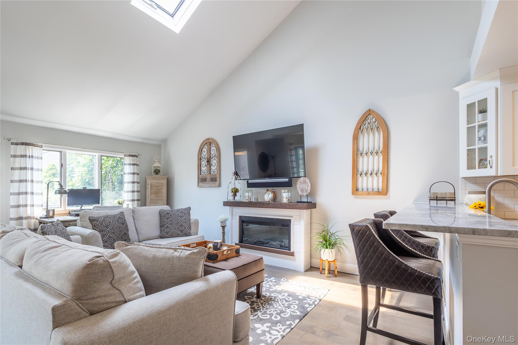 #10 photo, 64 Jeremy Circle, サフォーク郡 Nesconset , NY 11767