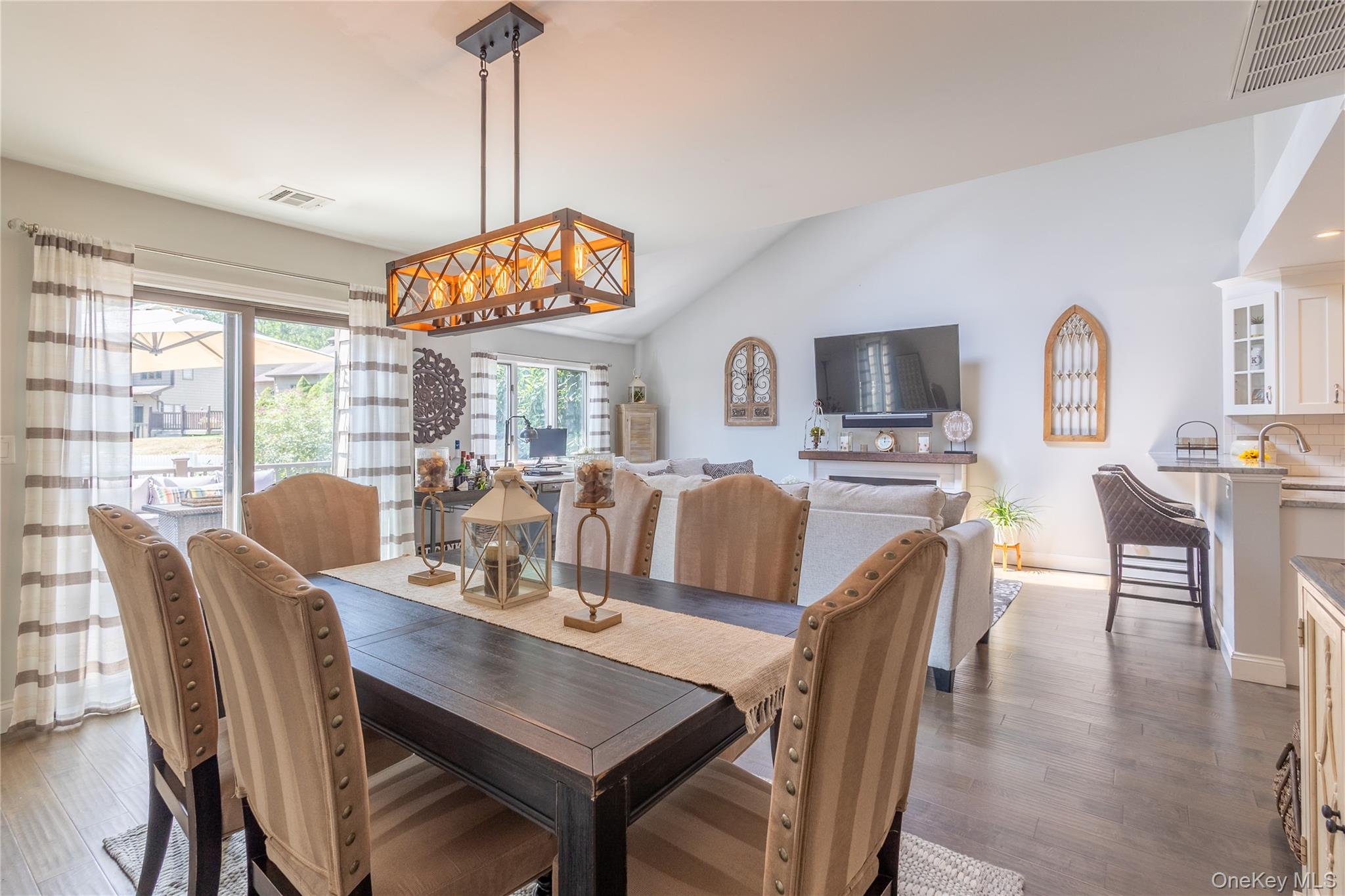 #13 photo, 64 Jeremy Circle, サフォーク郡 Nesconset , NY 11767