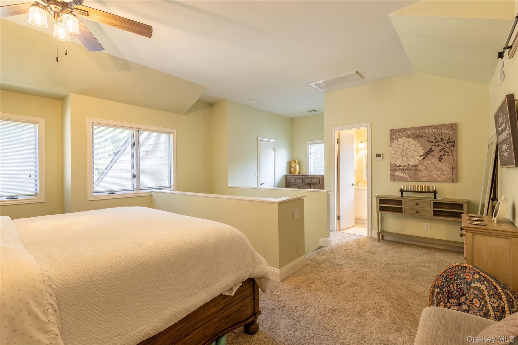 #19 photo, 64 Jeremy Circle, サフォーク郡 Nesconset , NY 11767