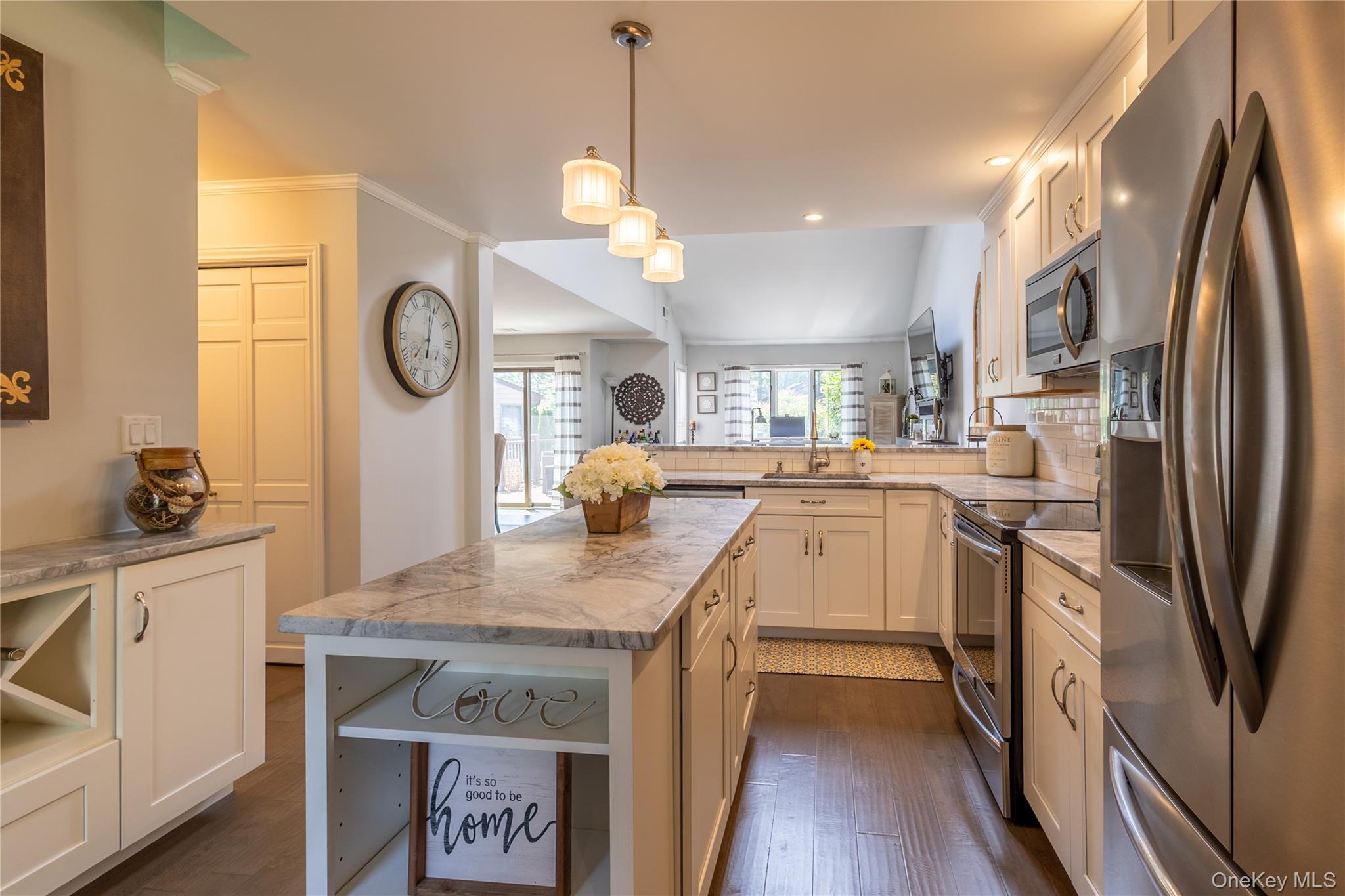 #6 photo, 64 Jeremy Circle, サフォーク郡 Nesconset , NY 11767