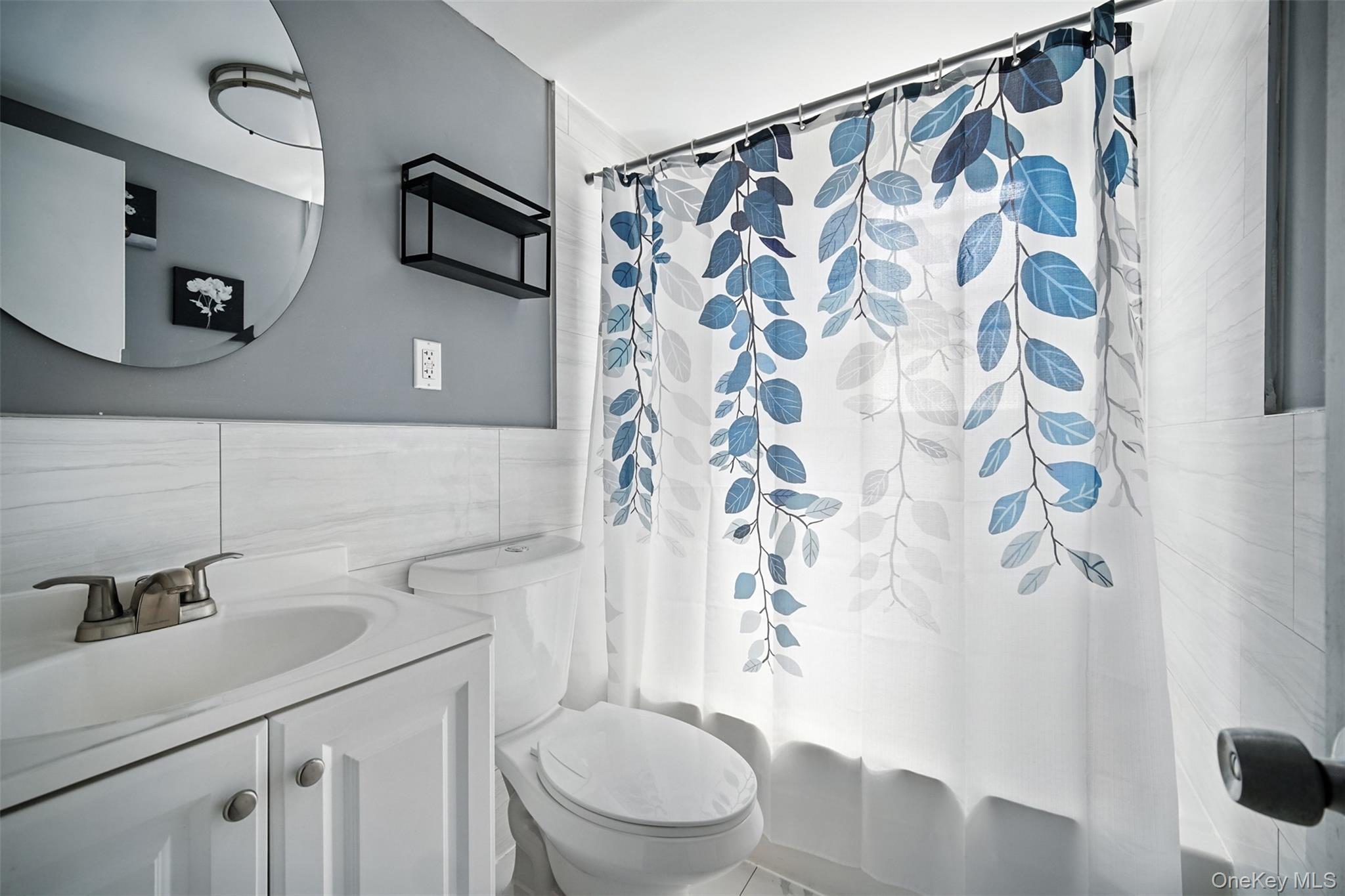 #13 photo, 112 Casper Street, Valley Stream , NY 11580