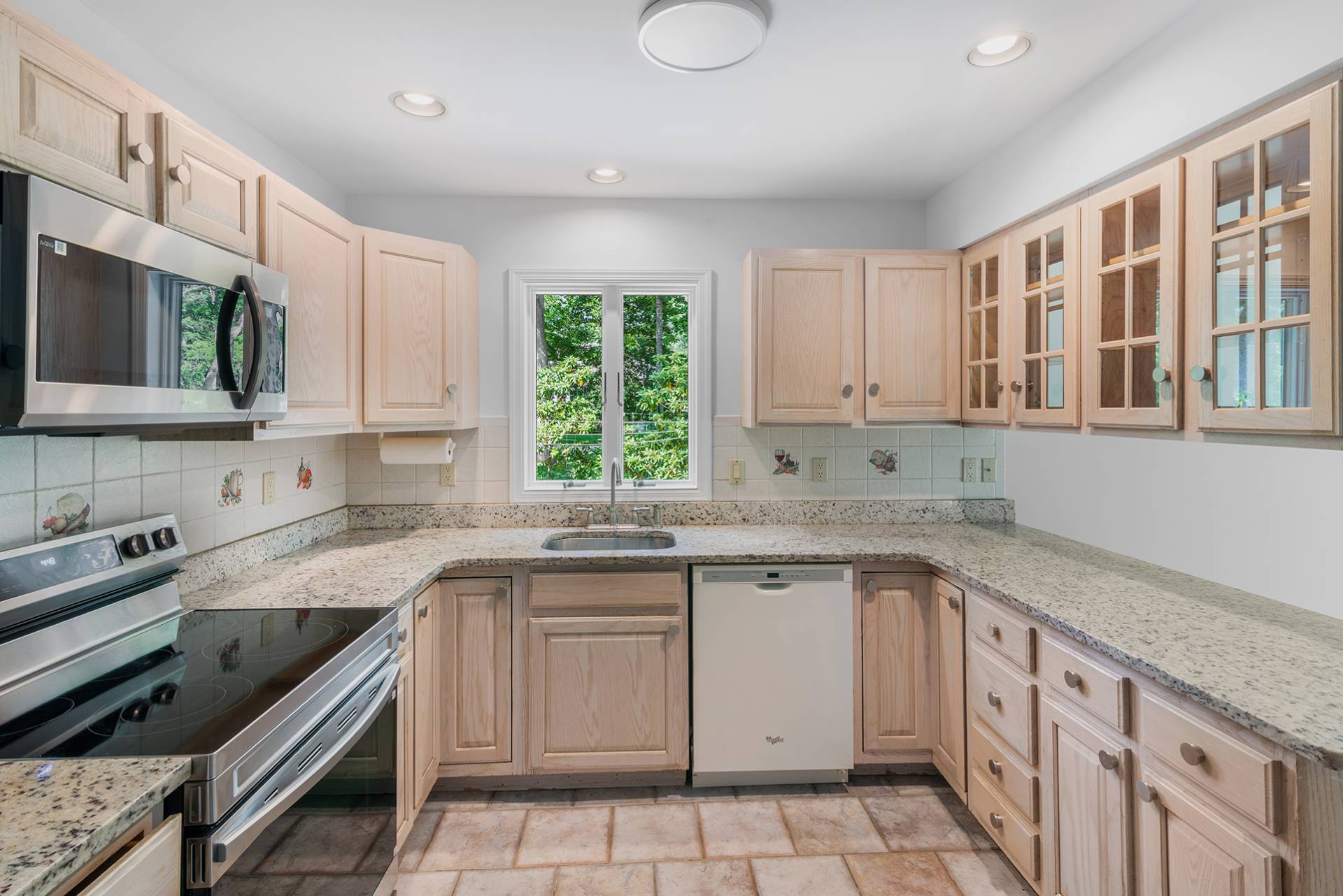 #12 photo, 138A Montauk Highway, サフォーク郡 Westhampton , NY 11977