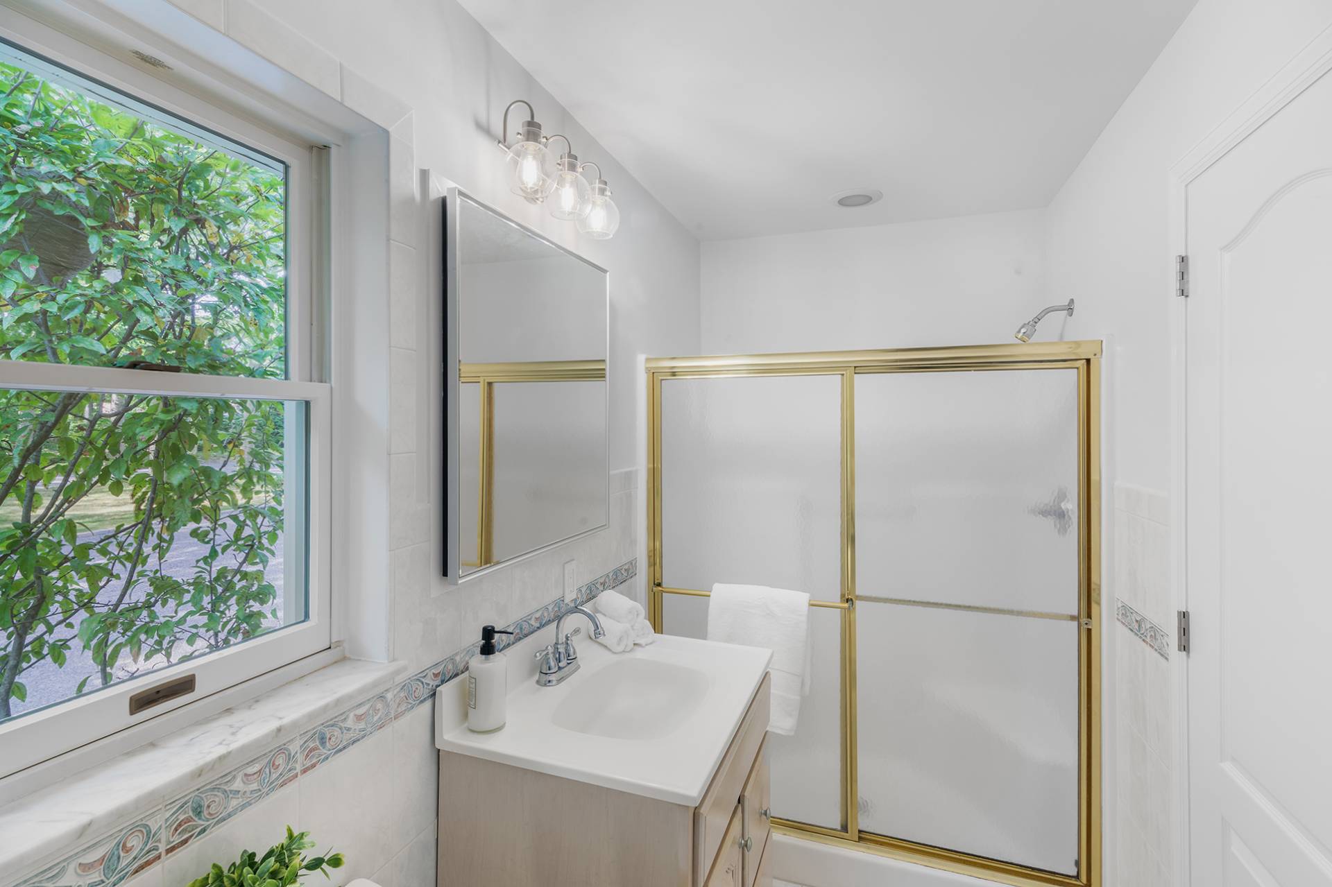 #16 photo, 138A Montauk Highway, サフォーク郡 Westhampton , NY 11977