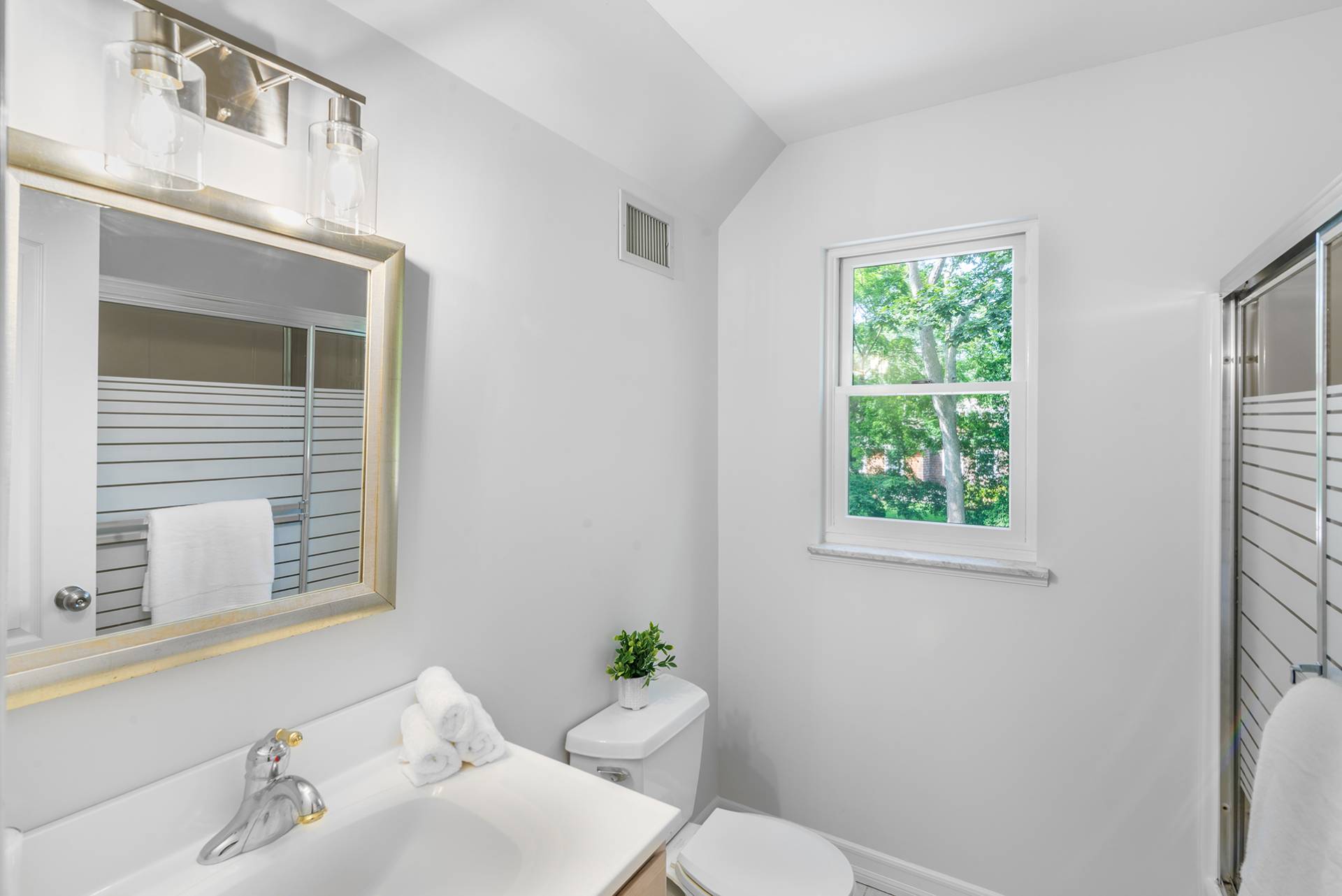 #17 photo, 138A Montauk Highway, サフォーク郡 Westhampton , NY 11977