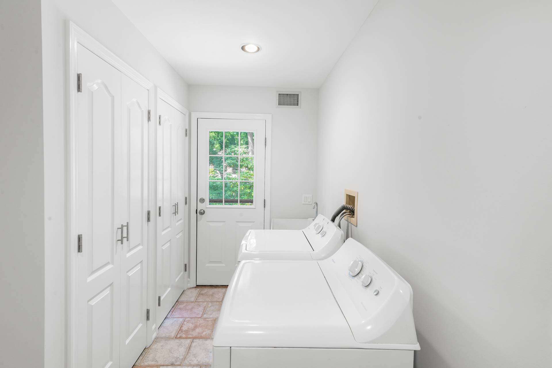 #18 photo, 138A Montauk Highway, サフォーク郡 Westhampton , NY 11977