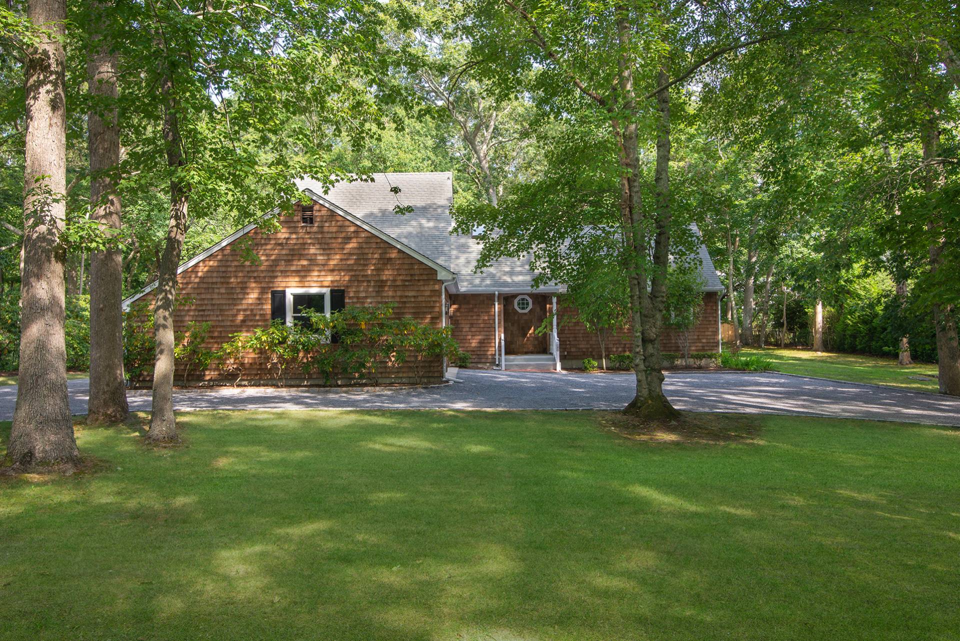 #2 photo, 138A Montauk Highway, サフォーク郡 Westhampton , NY 11977