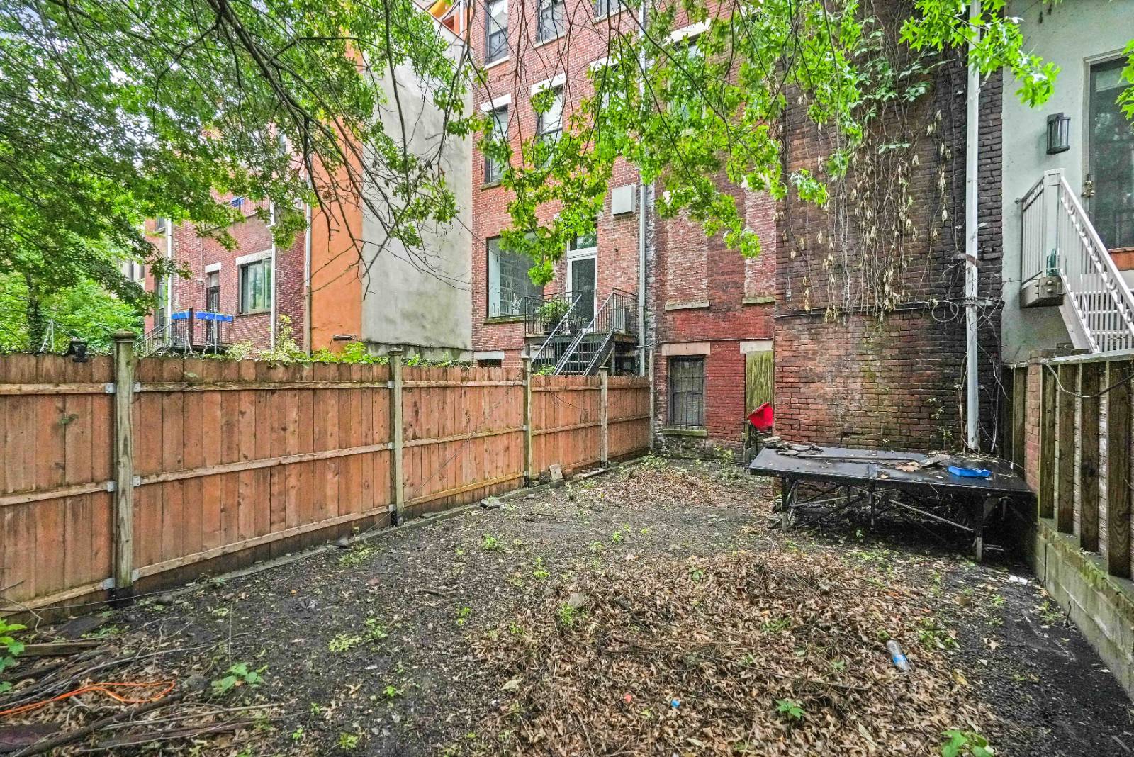 #35 photo, 129 W 122nd St, マンハッタン New York , NY 10027