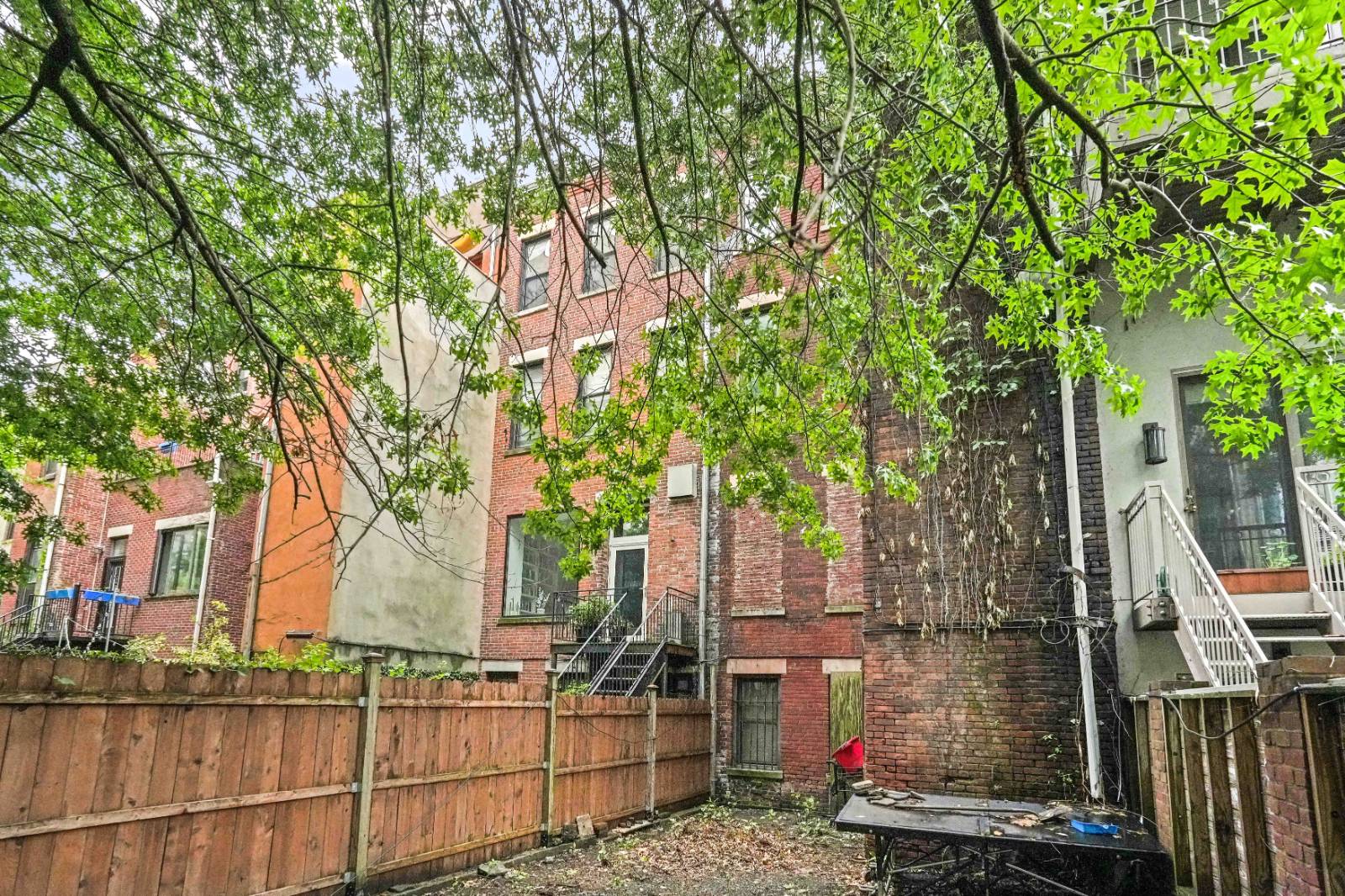 #36 photo, 129 W 122nd St, マンハッタン New York , NY 10027