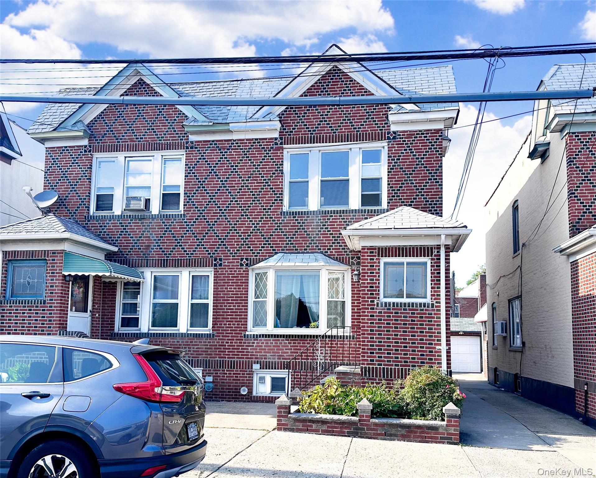 #1 photo, 7965 69th Road, 皇后区 中村 Middle Village , NY 11379