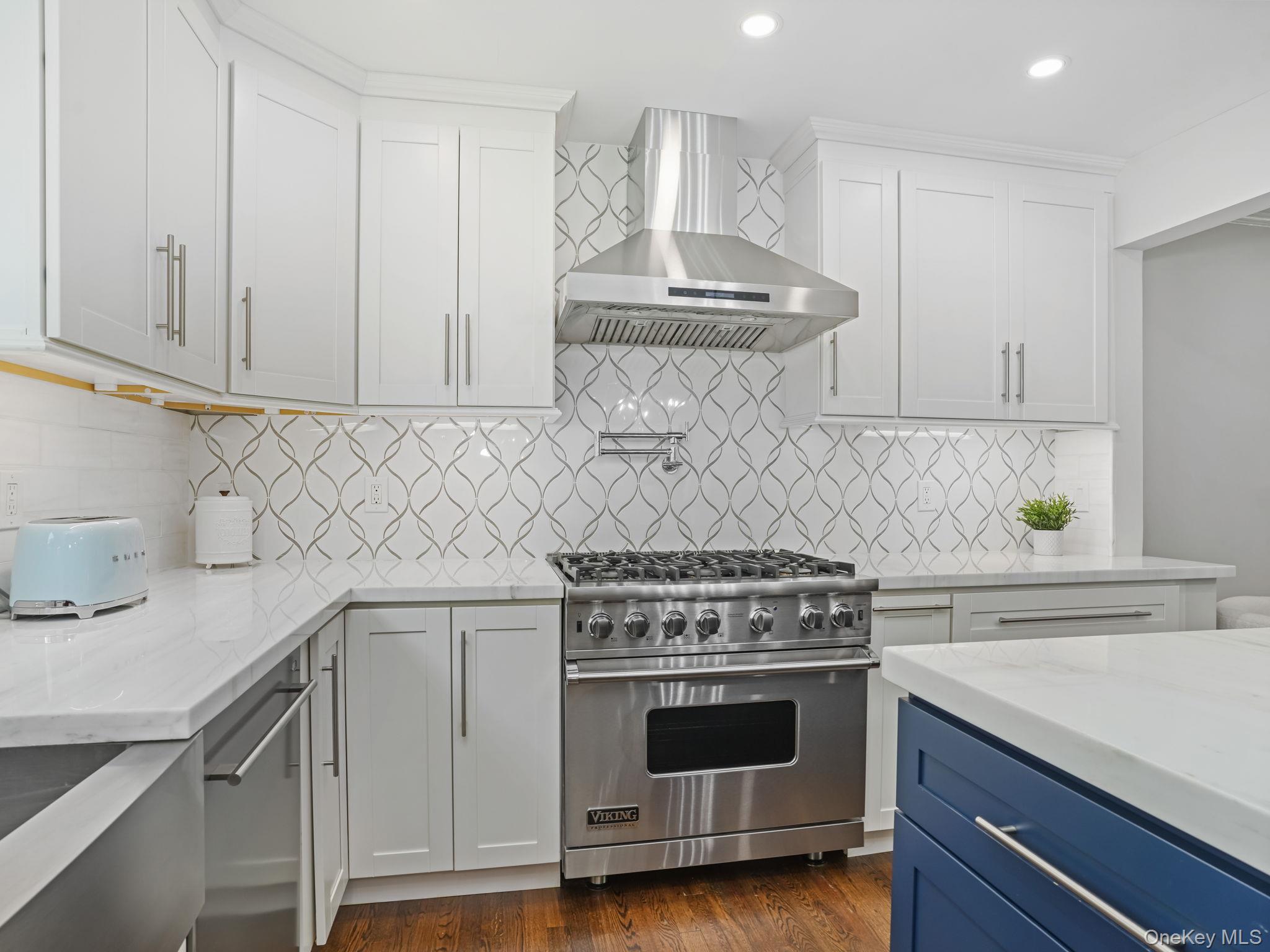 #10 photo, 43 Amherst Drive, New Rochelle , NY 10804