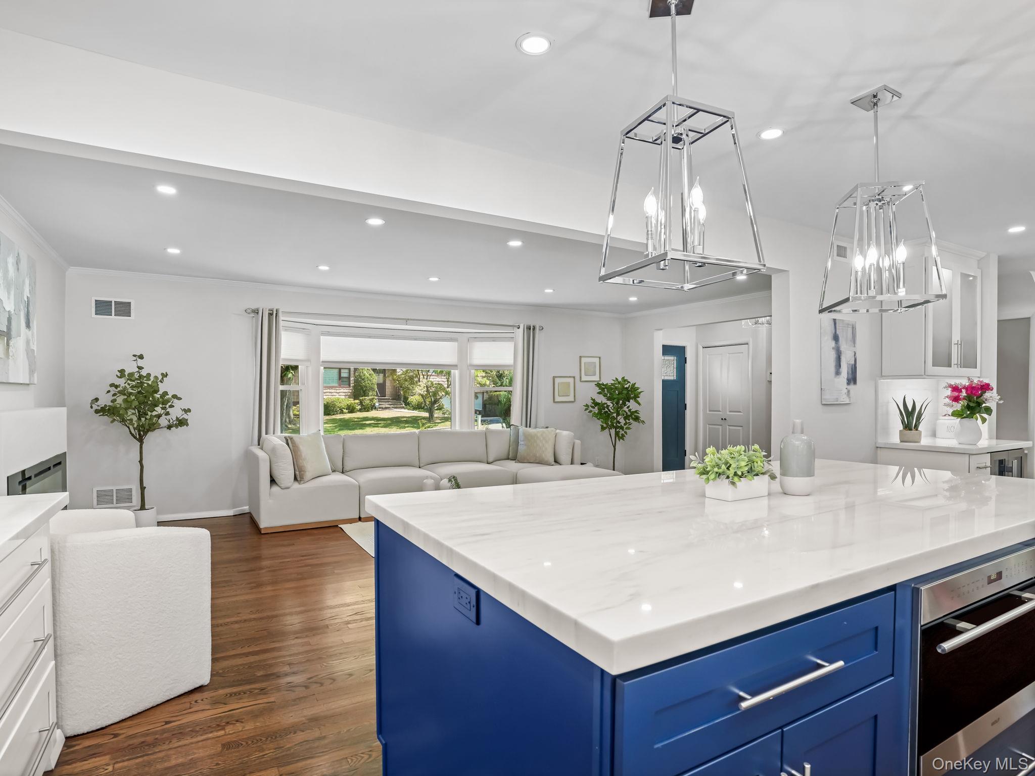 #12 photo, 43 Amherst Drive, New Rochelle , NY 10804