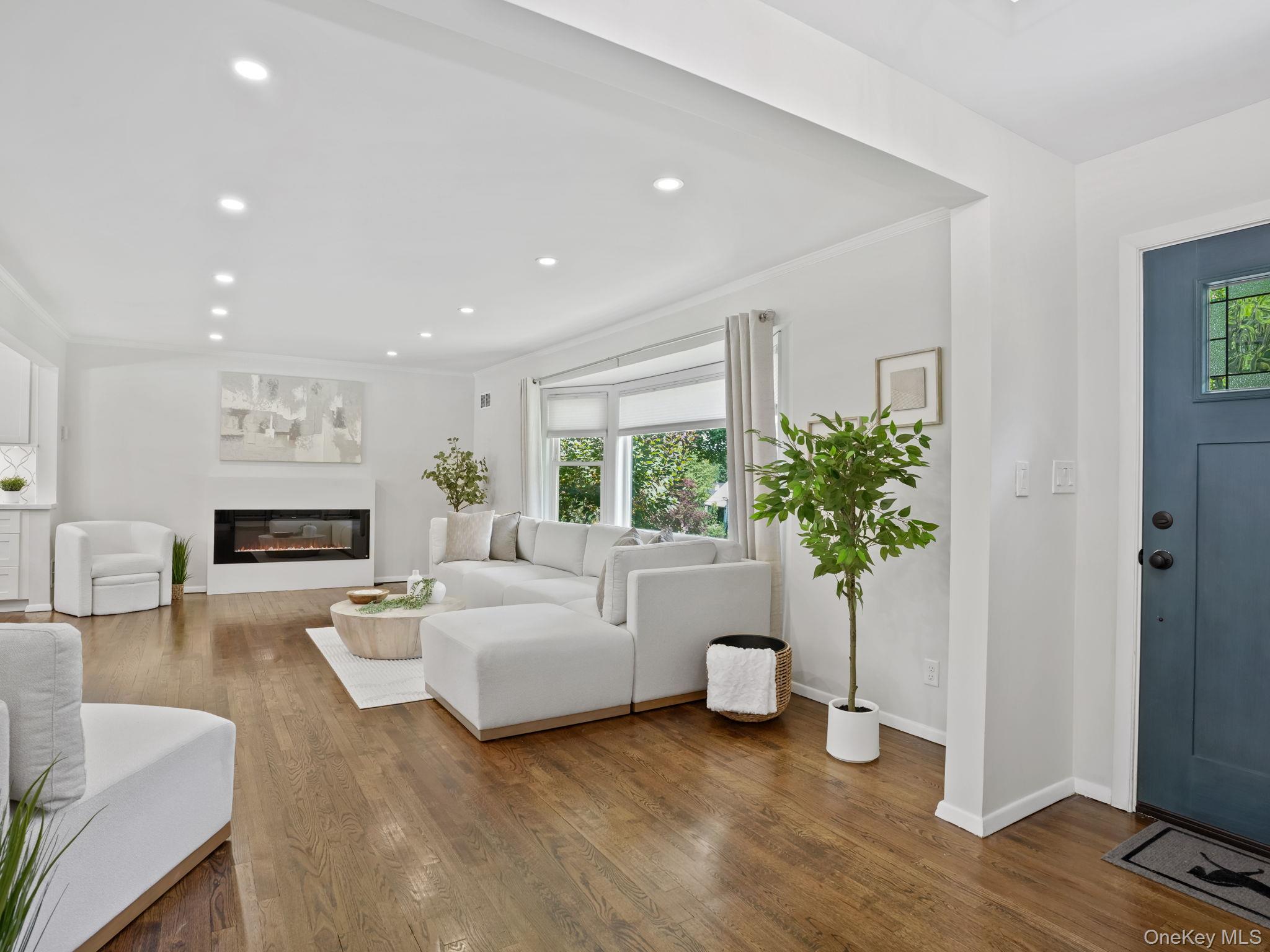 #19 photo, 43 Amherst Drive, New Rochelle , NY 10804