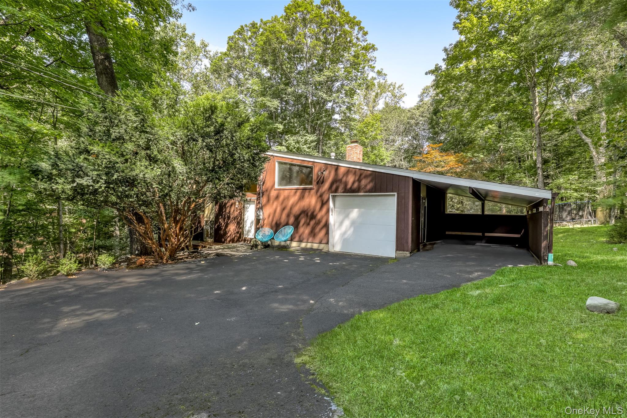 #1 photo, 8 Beaver Hollow Lane, Airmont , NY 10952