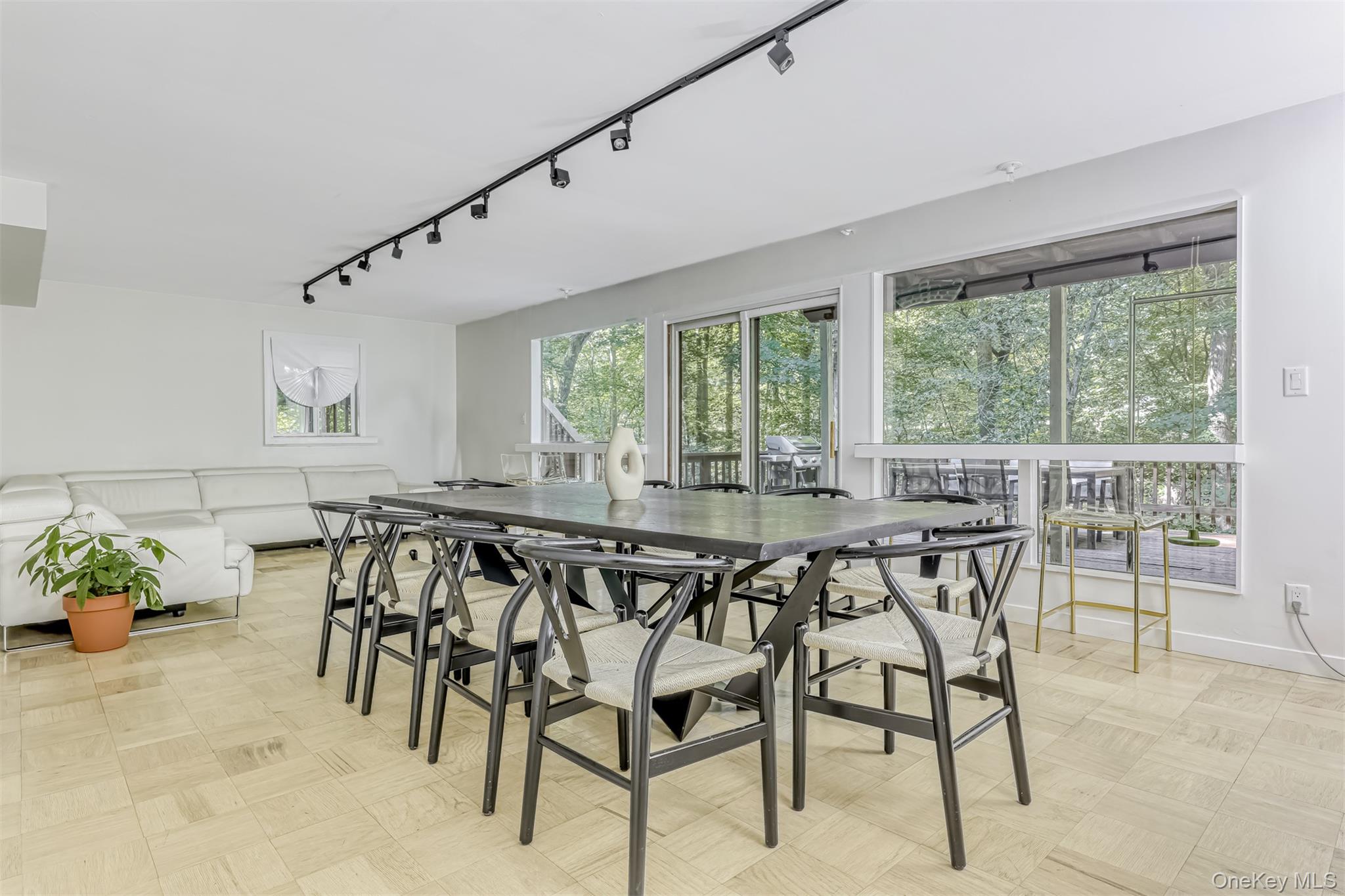 #4 photo, 8 Beaver Hollow Lane, Airmont , NY 10952